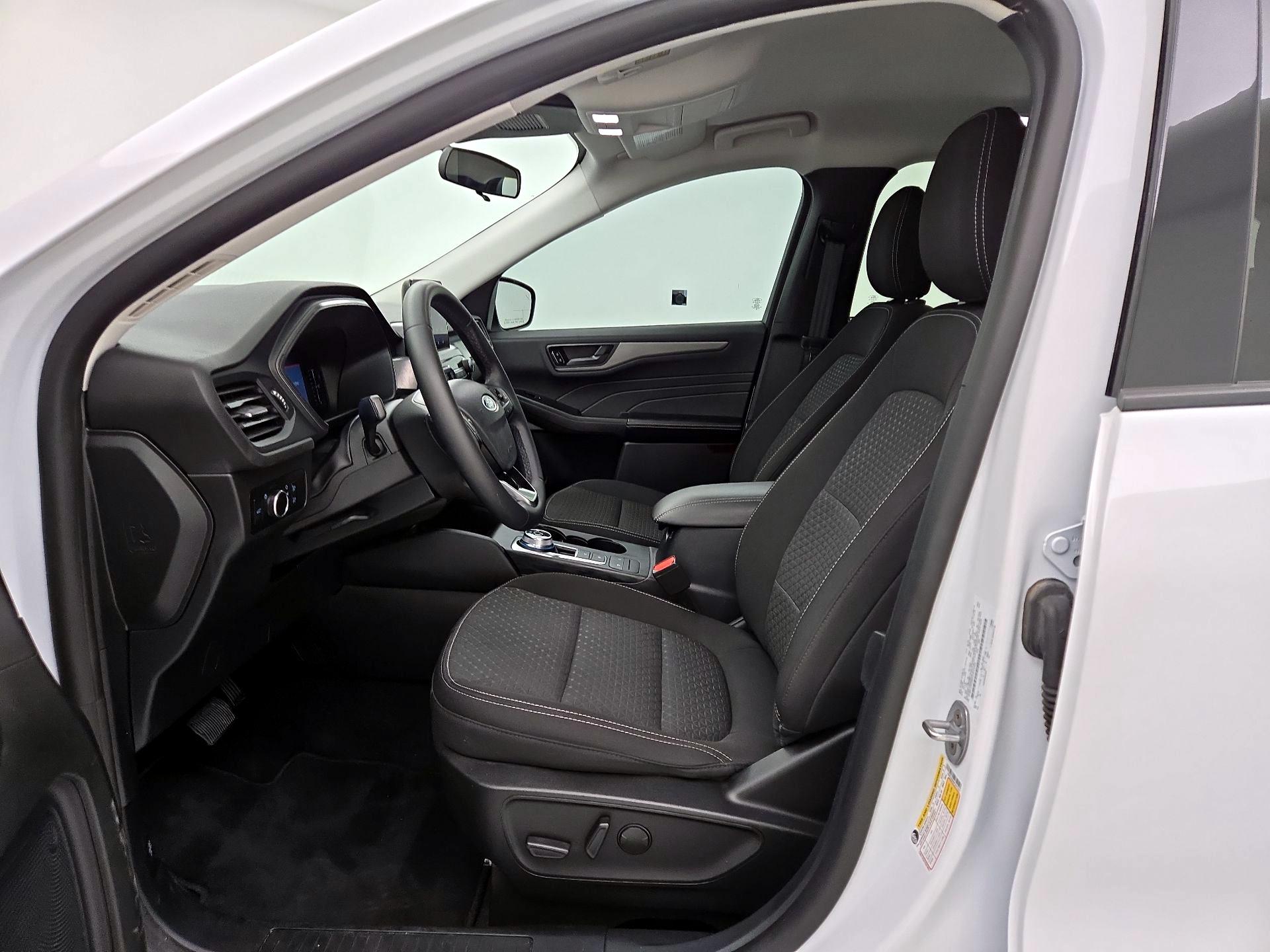 Thumbnail: 2023 Ford Escape - 11