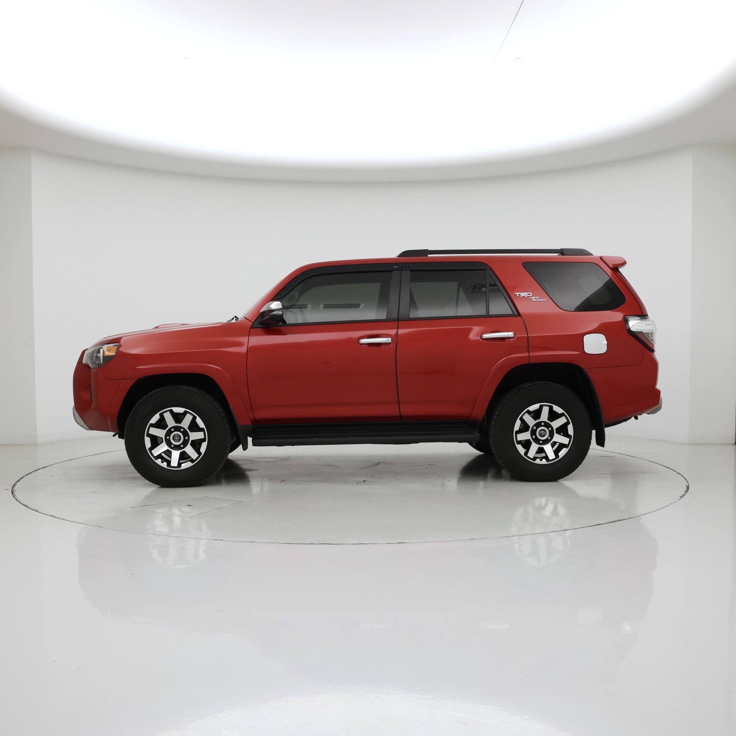 Thumbnail: 2021 Toyota 4Runner - 3
