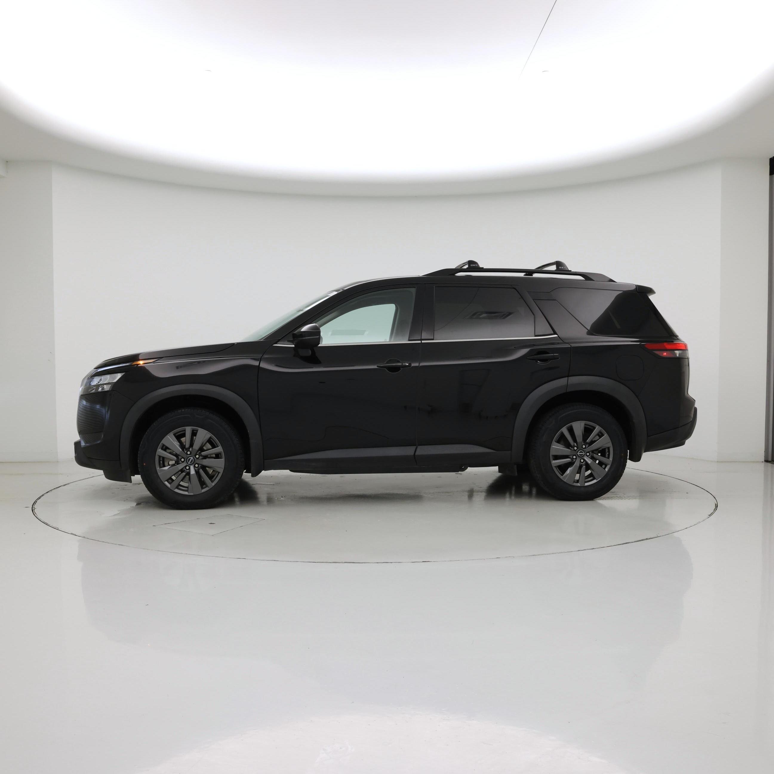 Thumbnail: 2024 Nissan Pathfinder - 3