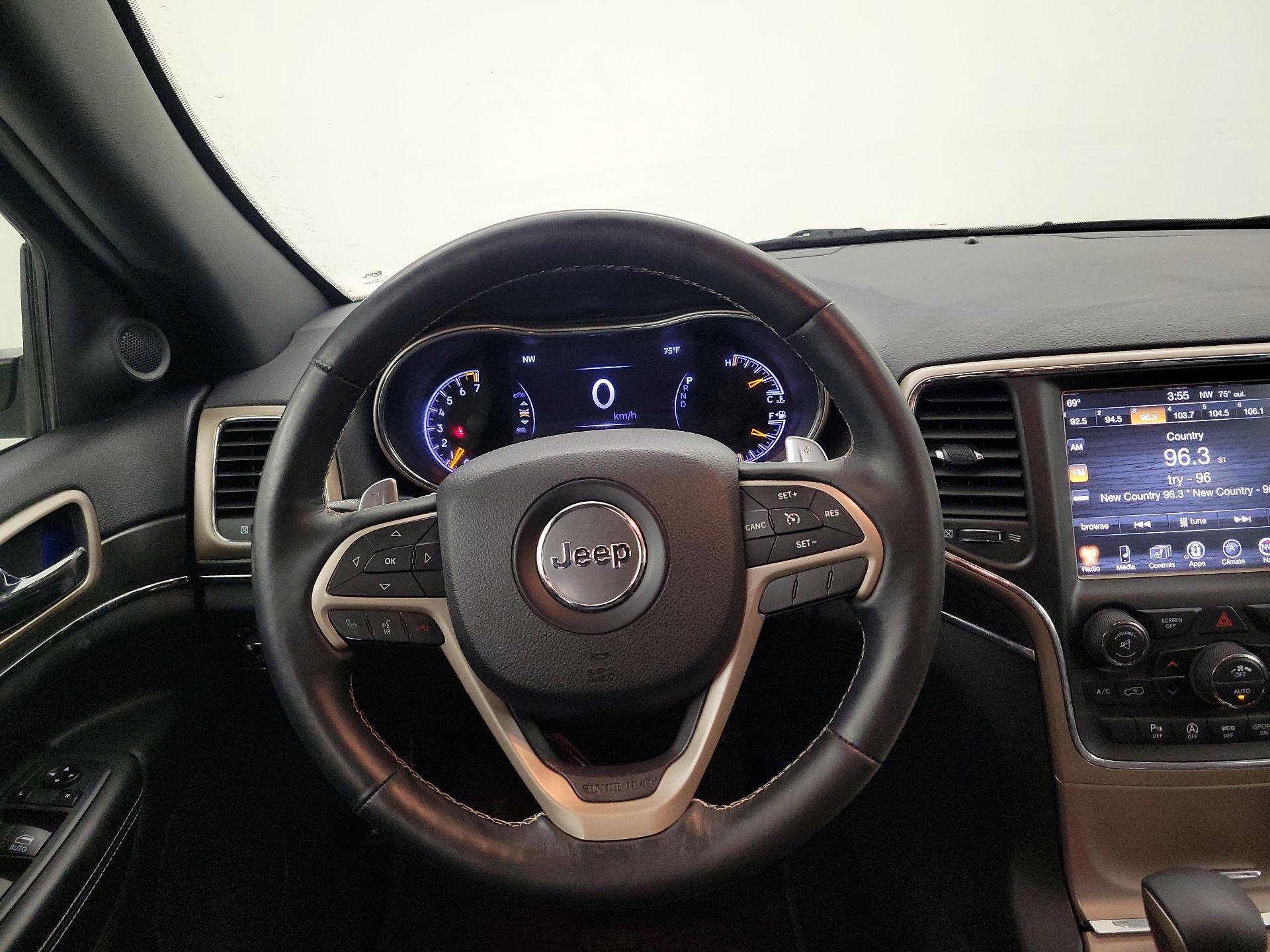 Thumbnail: 2017 Jeep Grand Cherokee - 10