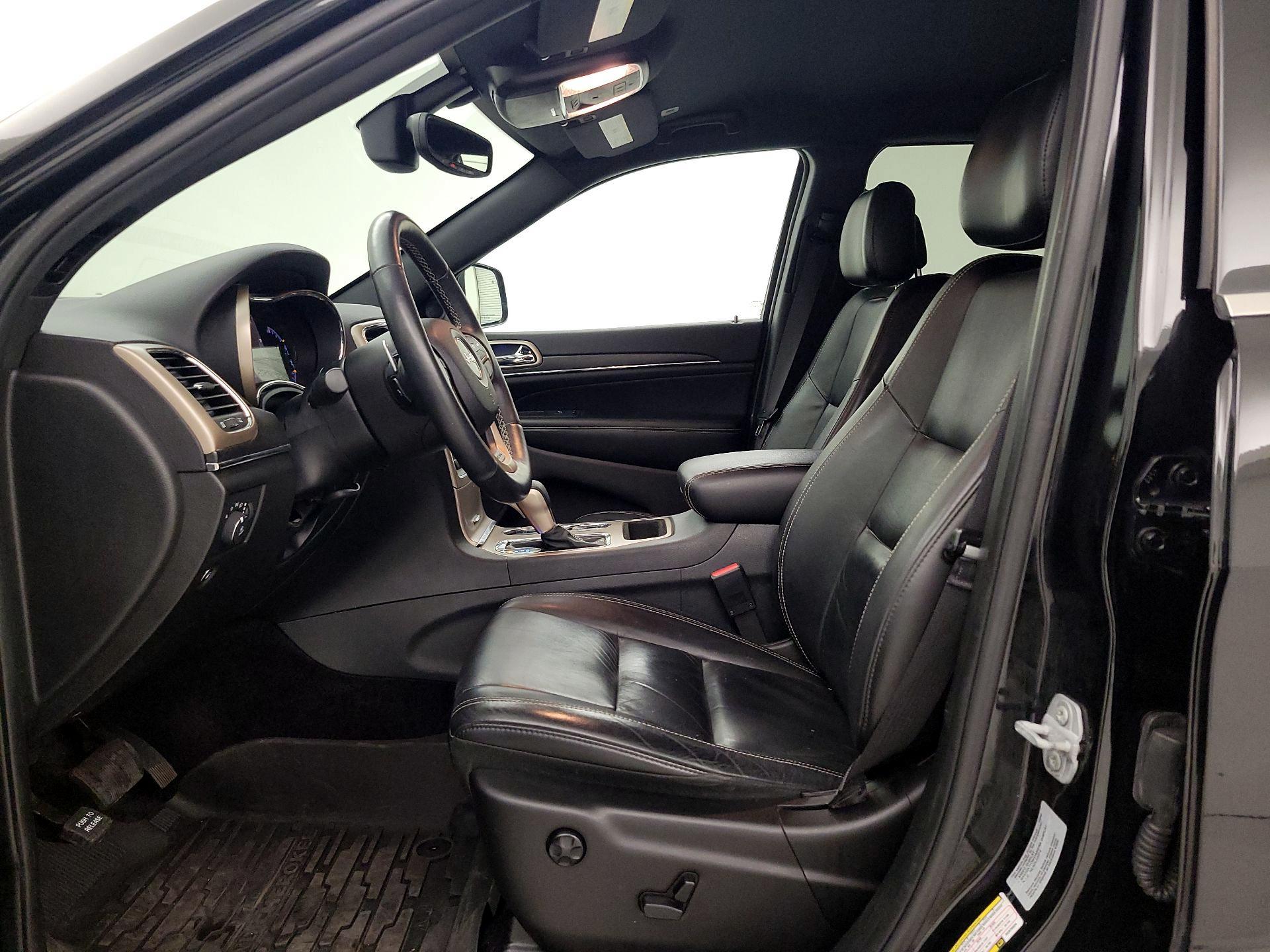 Thumbnail: 2017 Jeep Grand Cherokee - 11