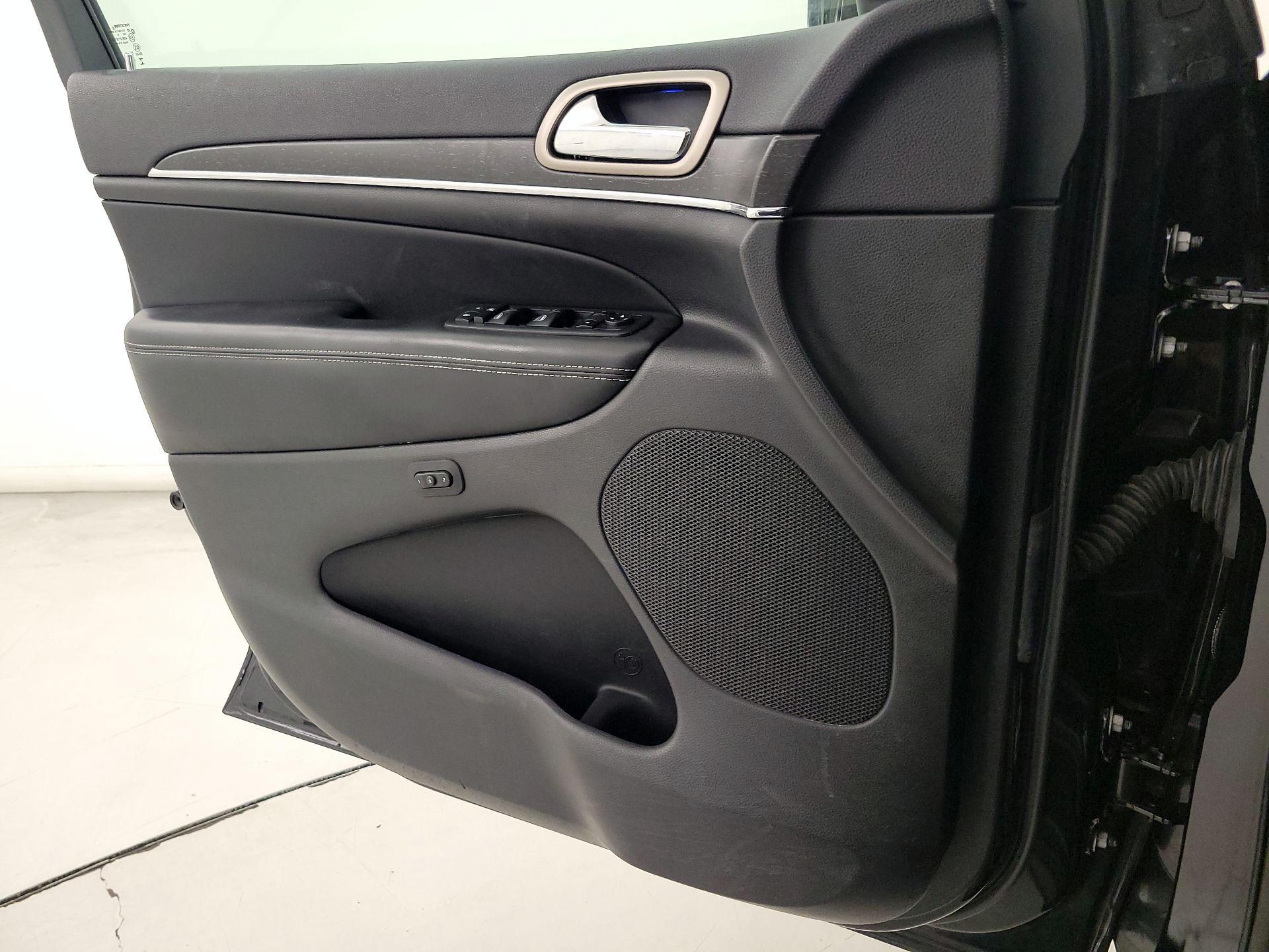 Thumbnail: 2017 Jeep Grand Cherokee - 12