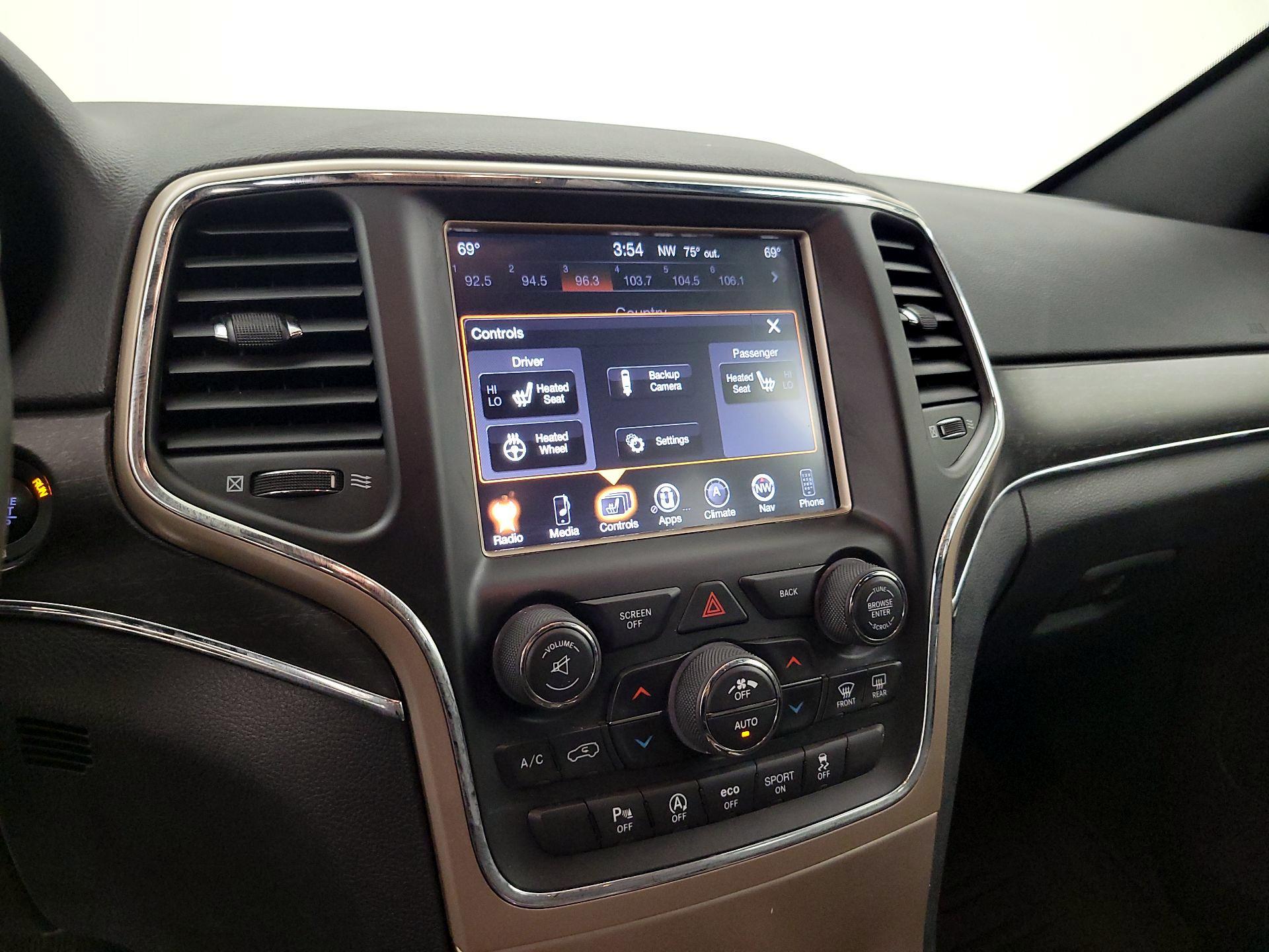 Thumbnail: 2017 Jeep Grand Cherokee - 16