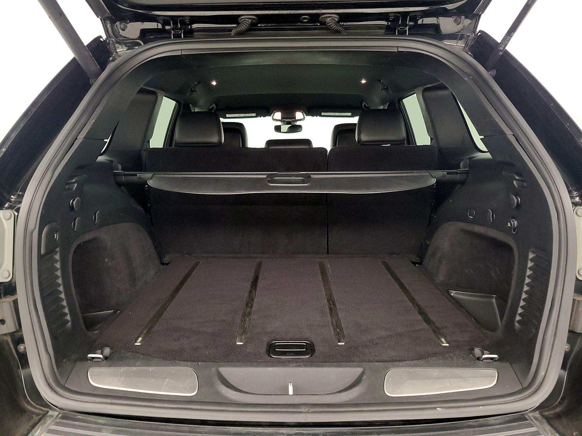 Thumbnail: 2017 Jeep Grand Cherokee - 19