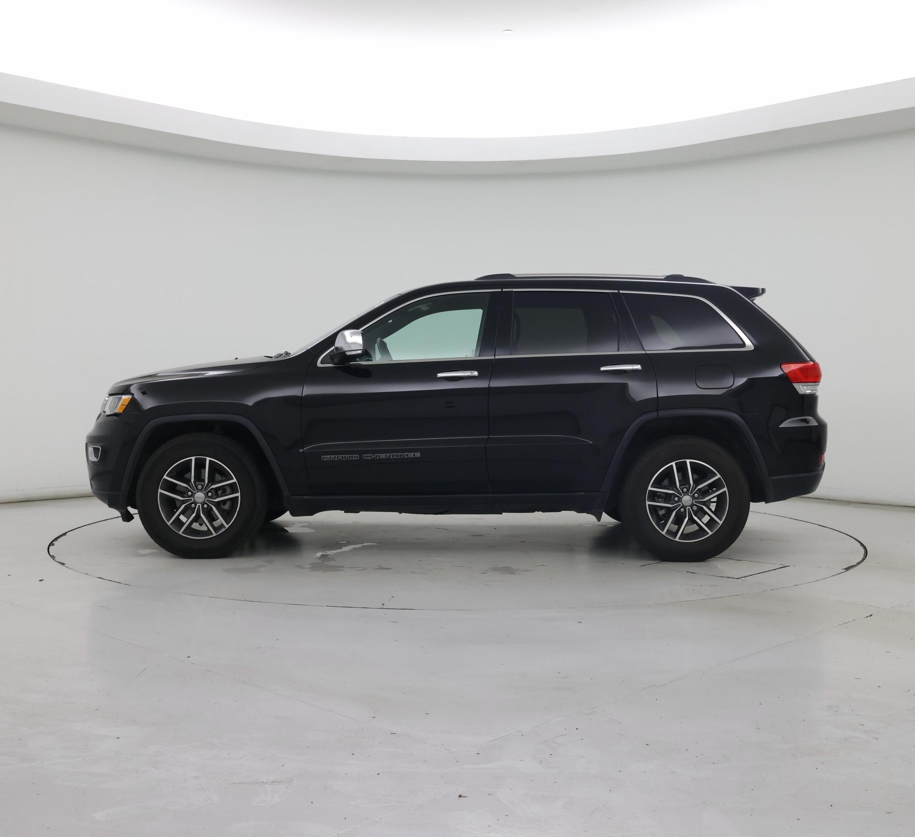 Thumbnail: 2017 Jeep Grand Cherokee - 3