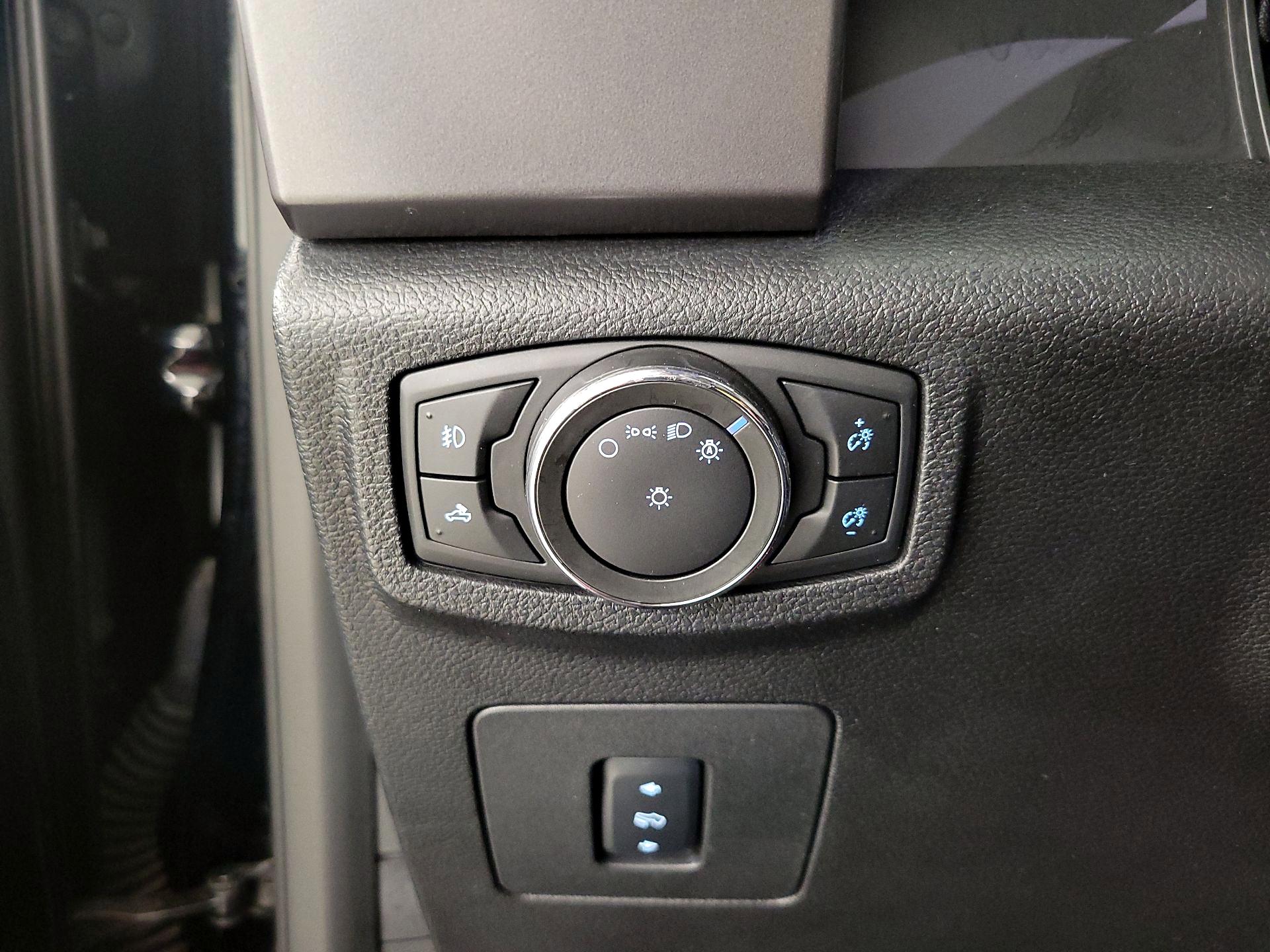 Thumbnail: 2017 Ford F-150 - 13