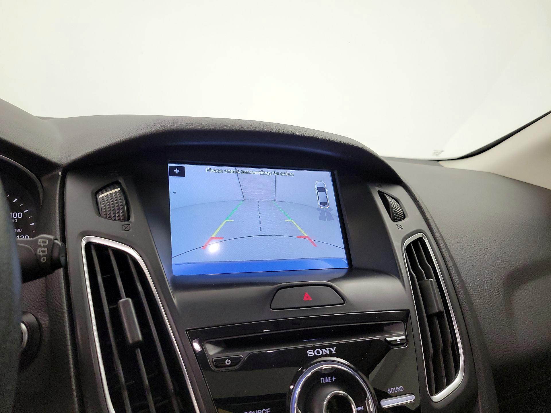 Thumbnail: 2018 Ford Focus - 15