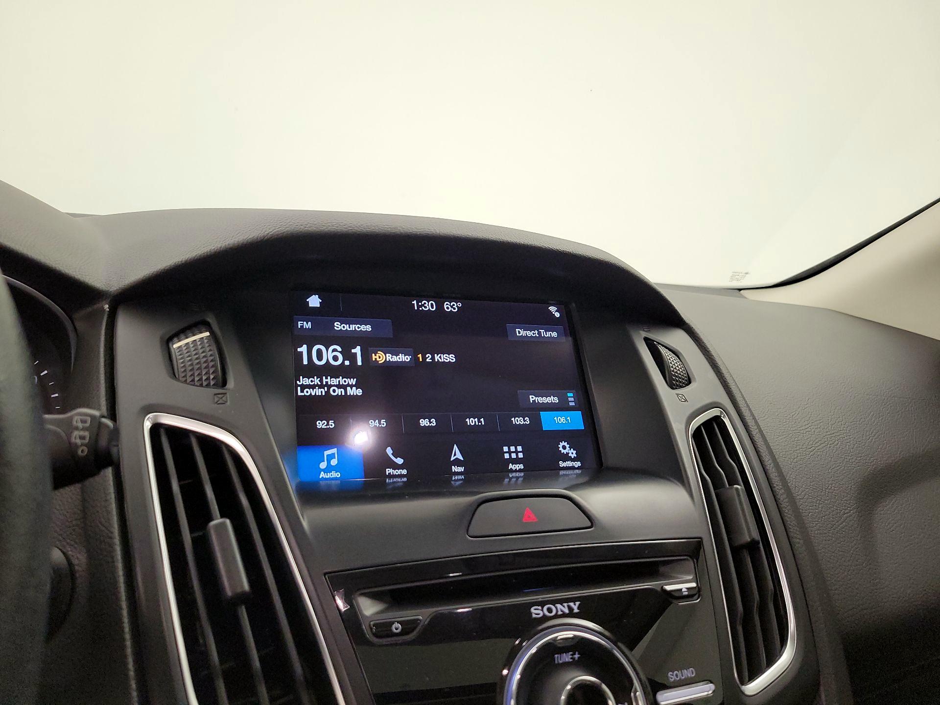 Thumbnail: 2018 Ford Focus - 16