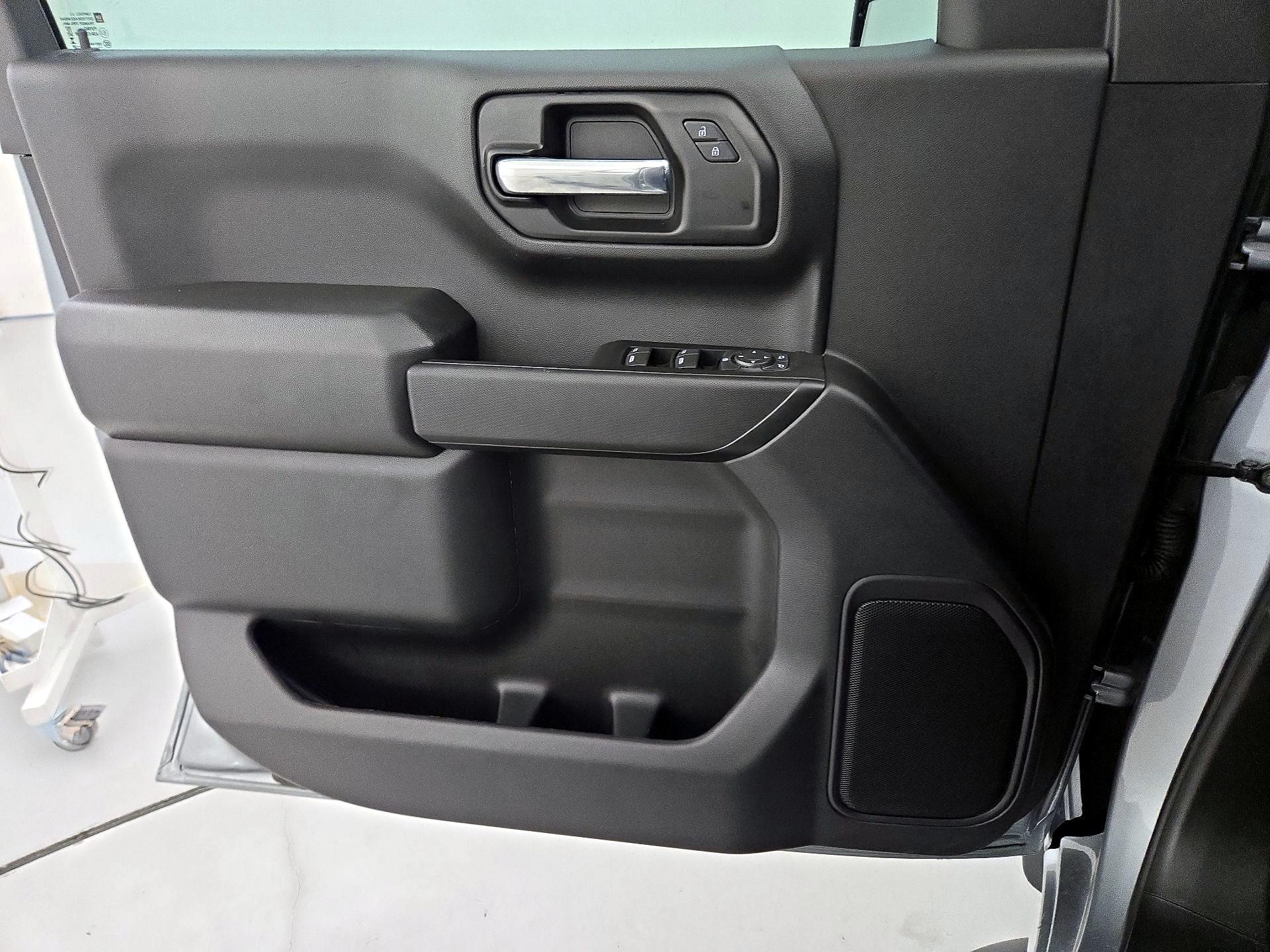 Thumbnail: 2025 Chevrolet Silverado 1500 - 12