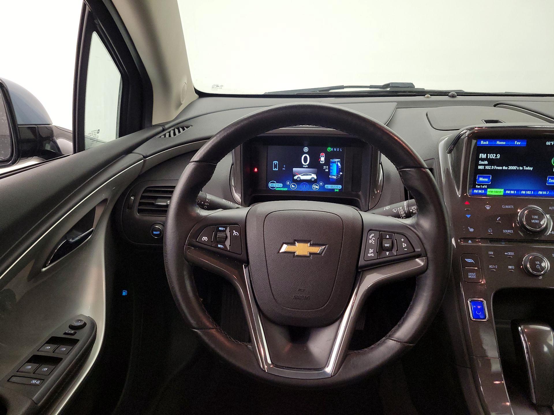 Thumbnail: 2015 Chevrolet Volt - 10