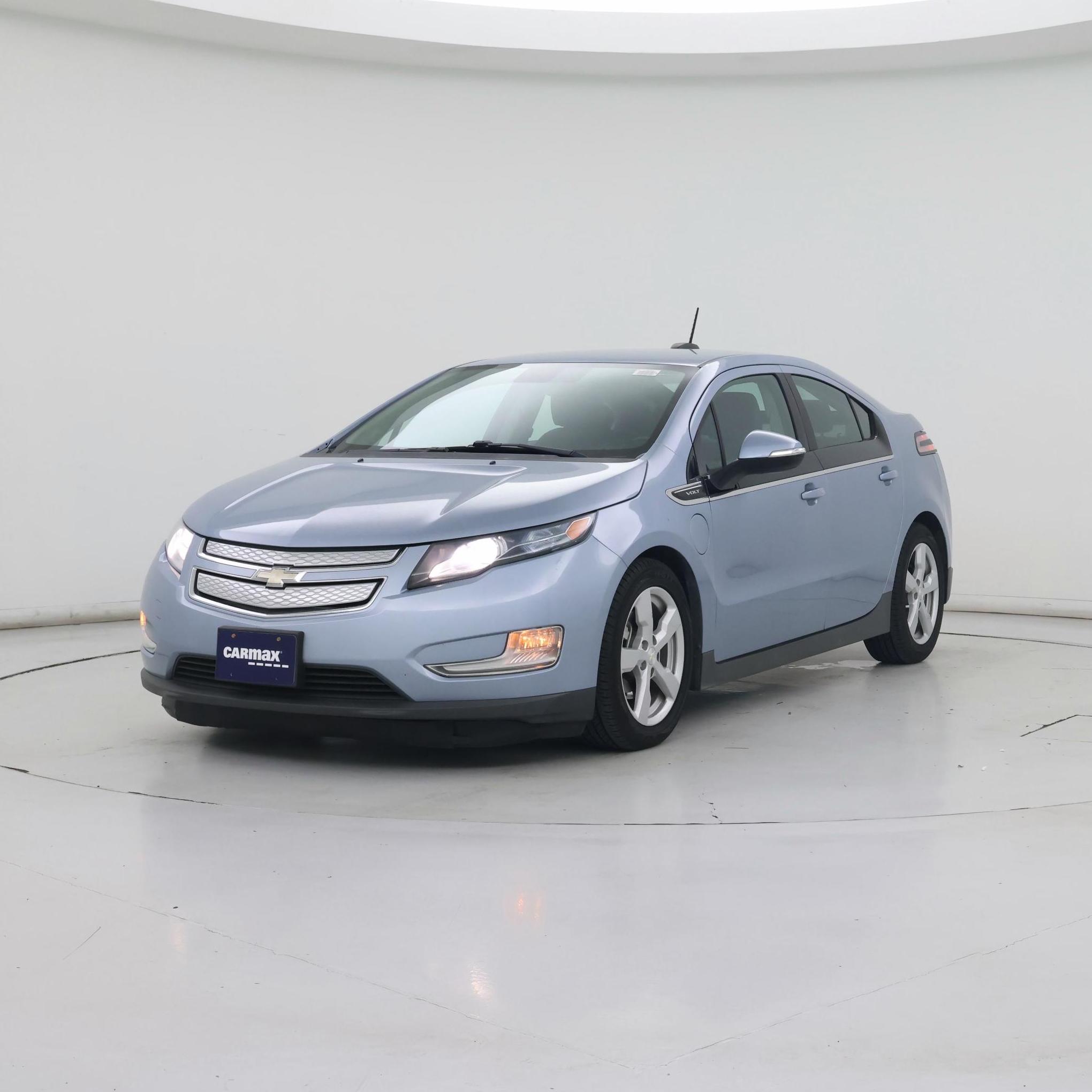 Thumbnail: 2015 Chevrolet Volt - 4