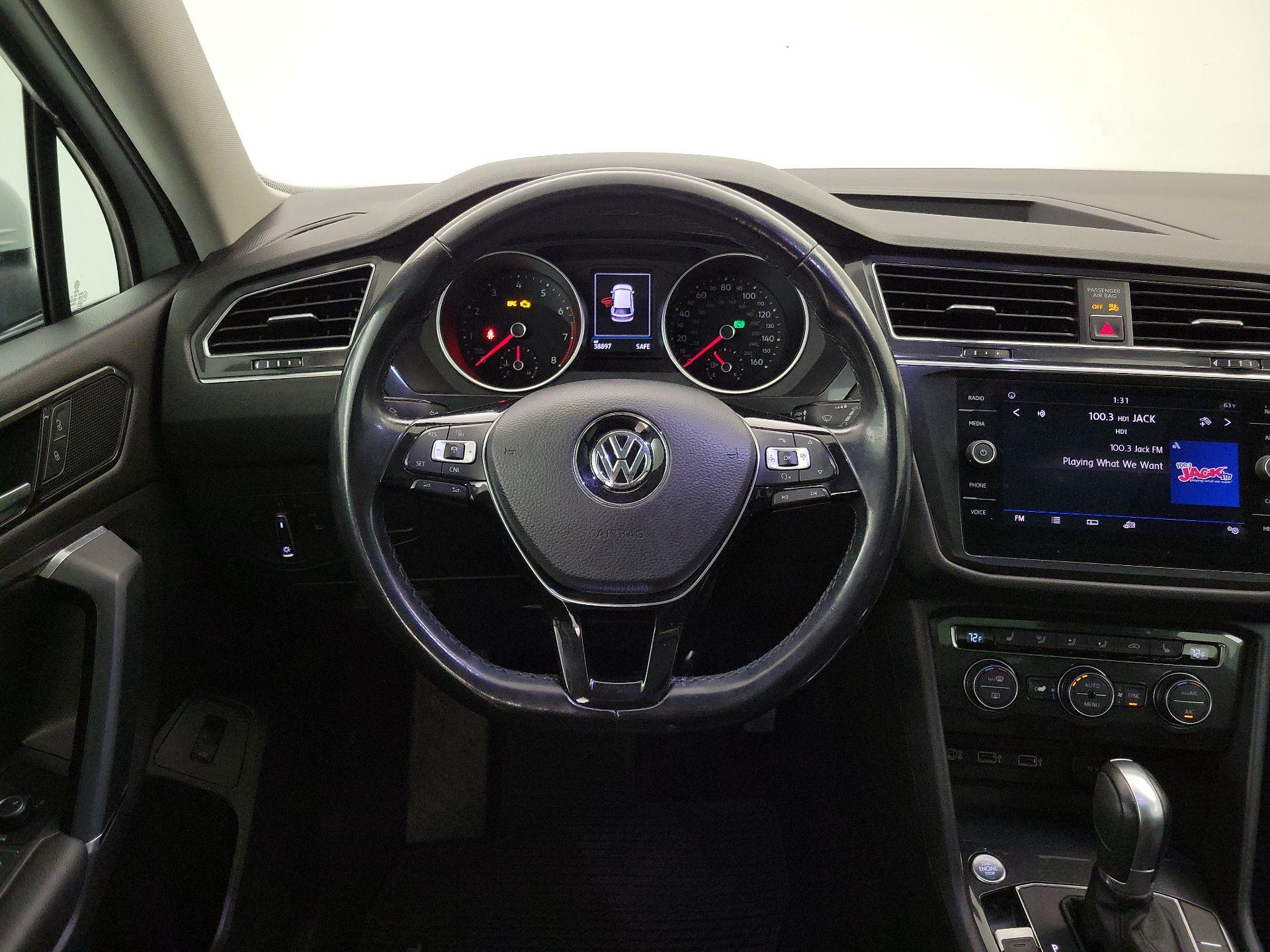 Thumbnail: 2018 Volkswagen Tiguan - 10