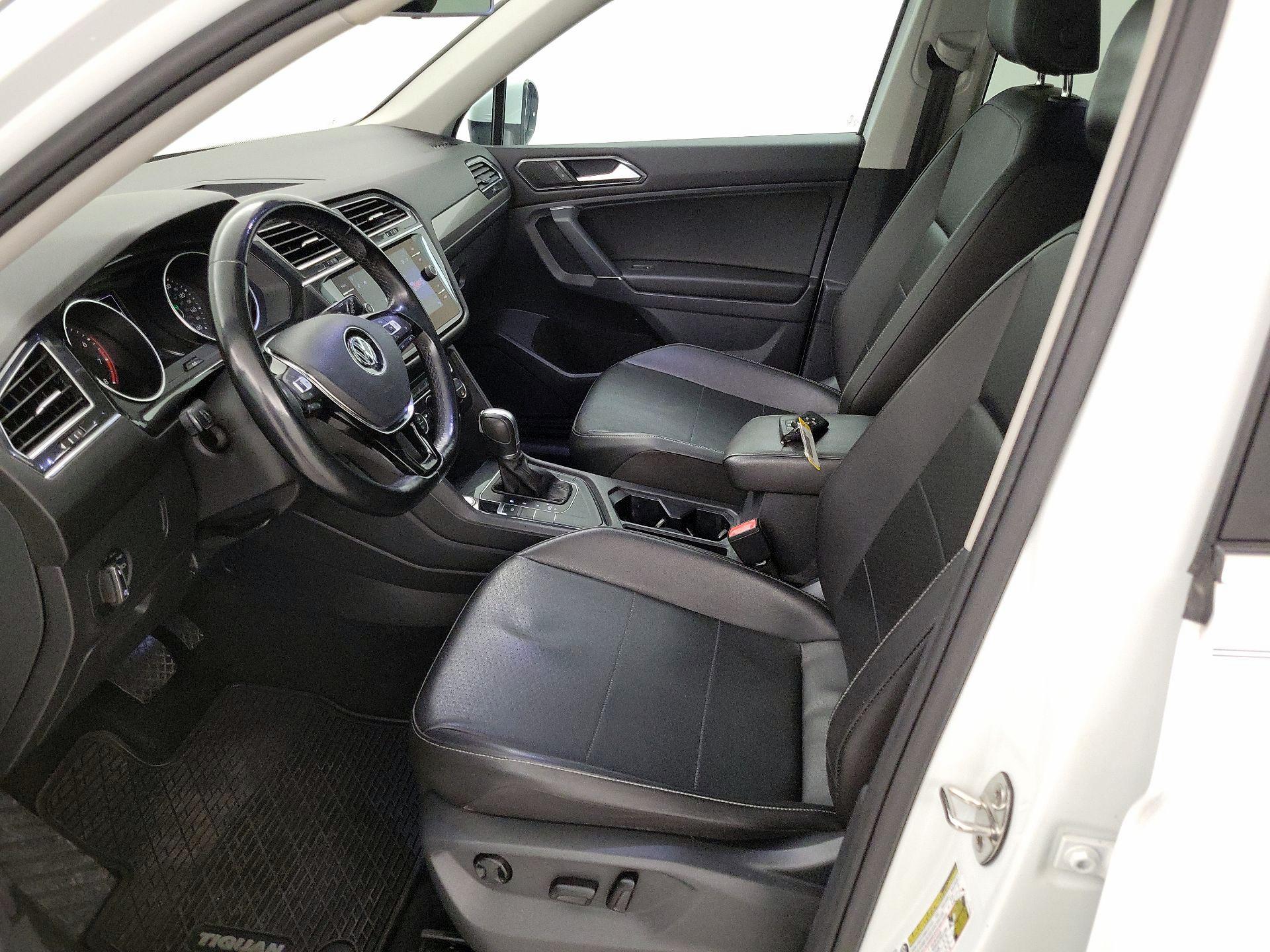 Thumbnail: 2018 Volkswagen Tiguan - 11