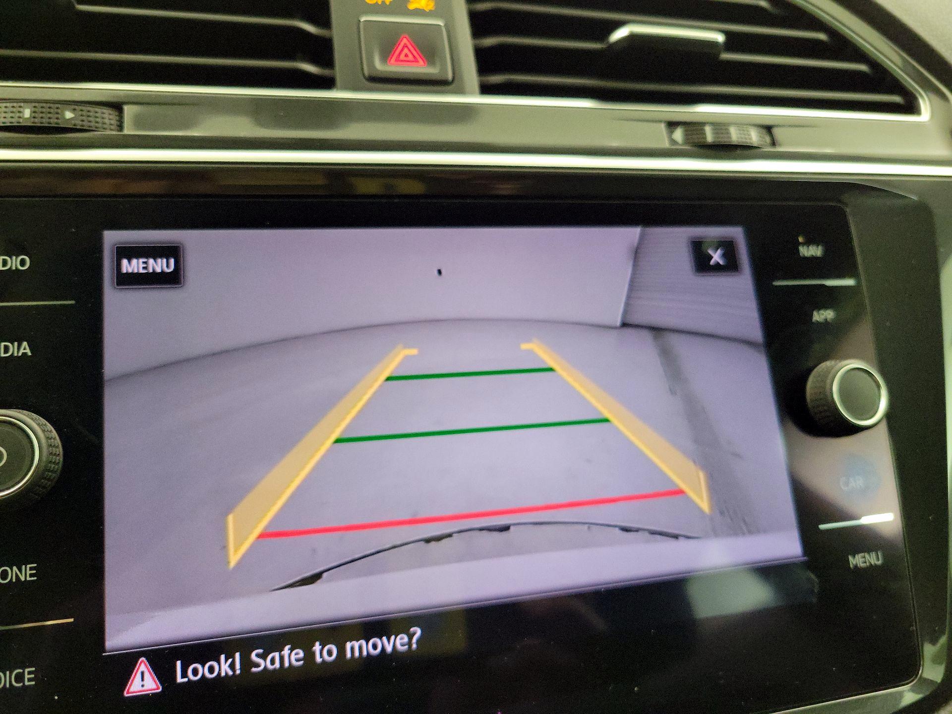 Thumbnail: 2018 Volkswagen Tiguan - 14