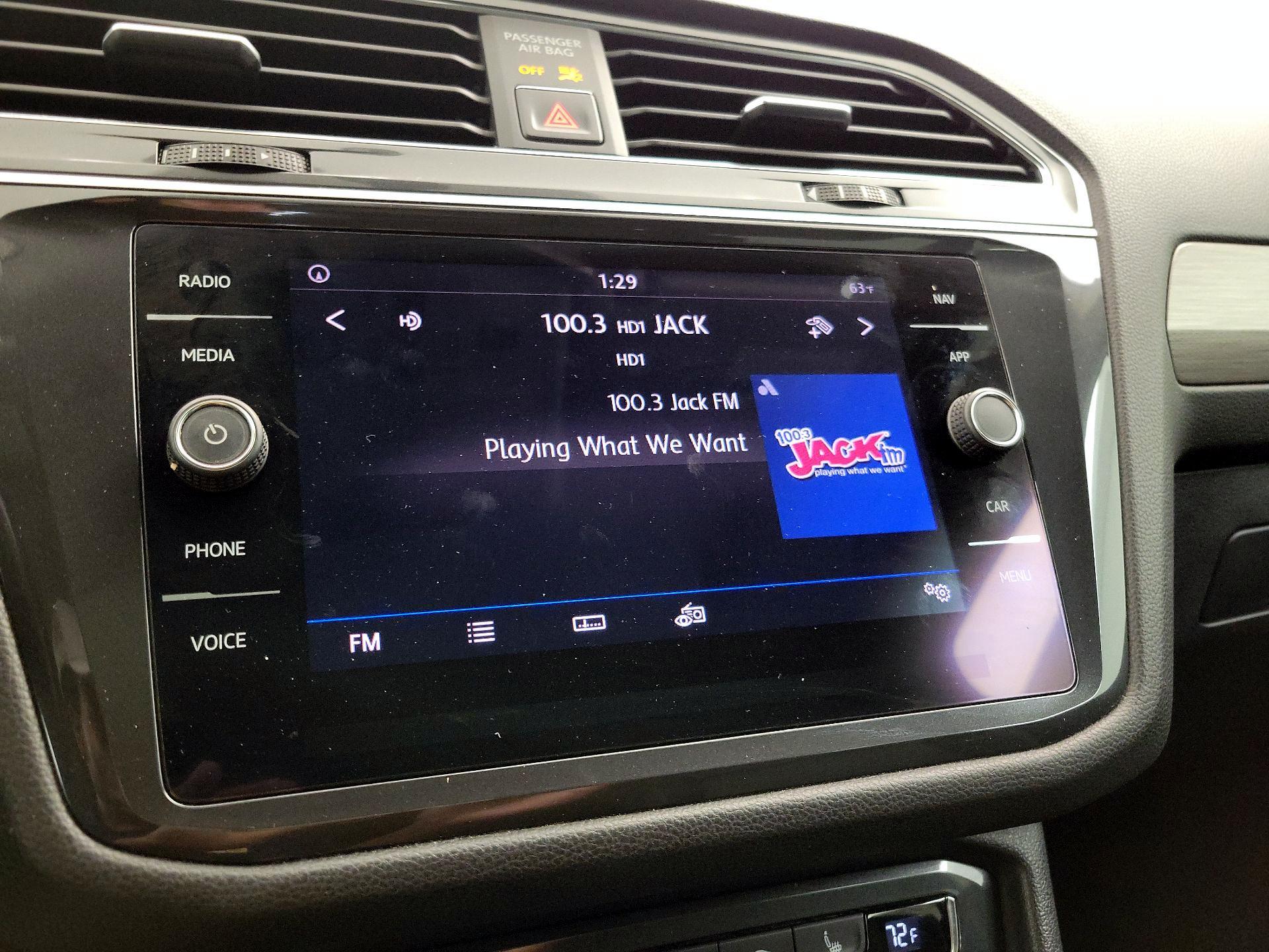 Thumbnail: 2018 Volkswagen Tiguan - 15