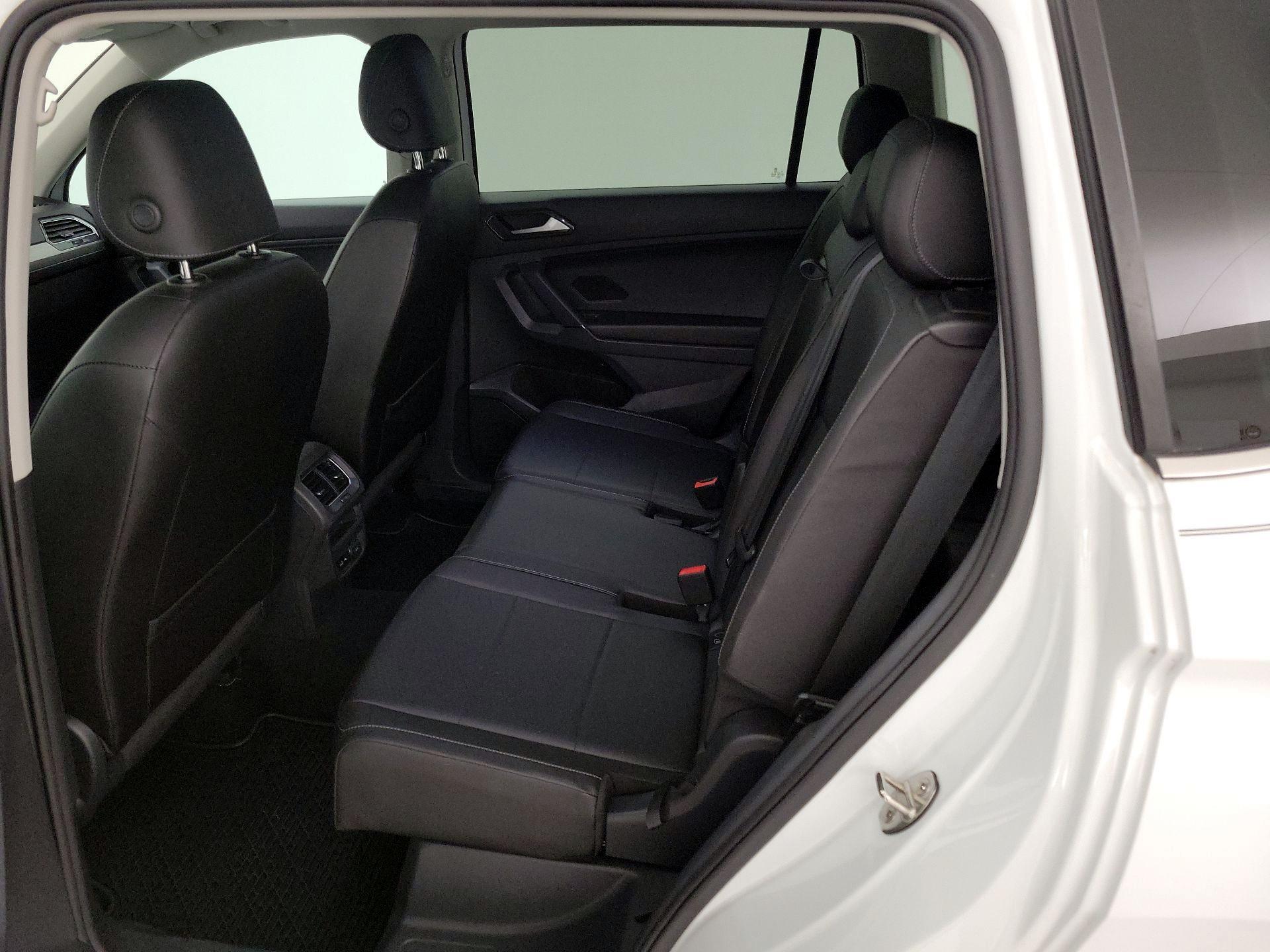 Thumbnail: 2018 Volkswagen Tiguan - 20