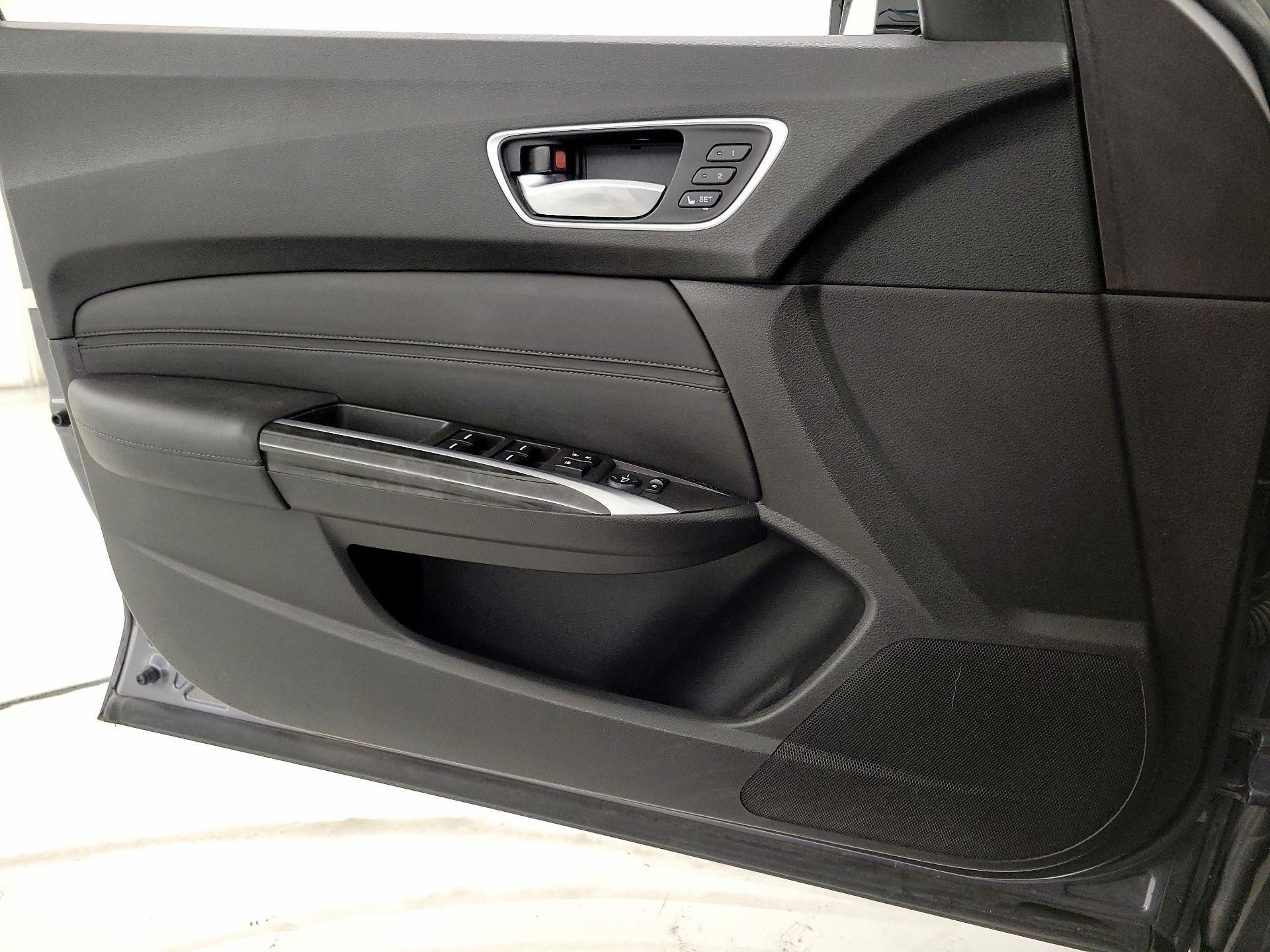 Thumbnail: 2018 Acura TLX - 12