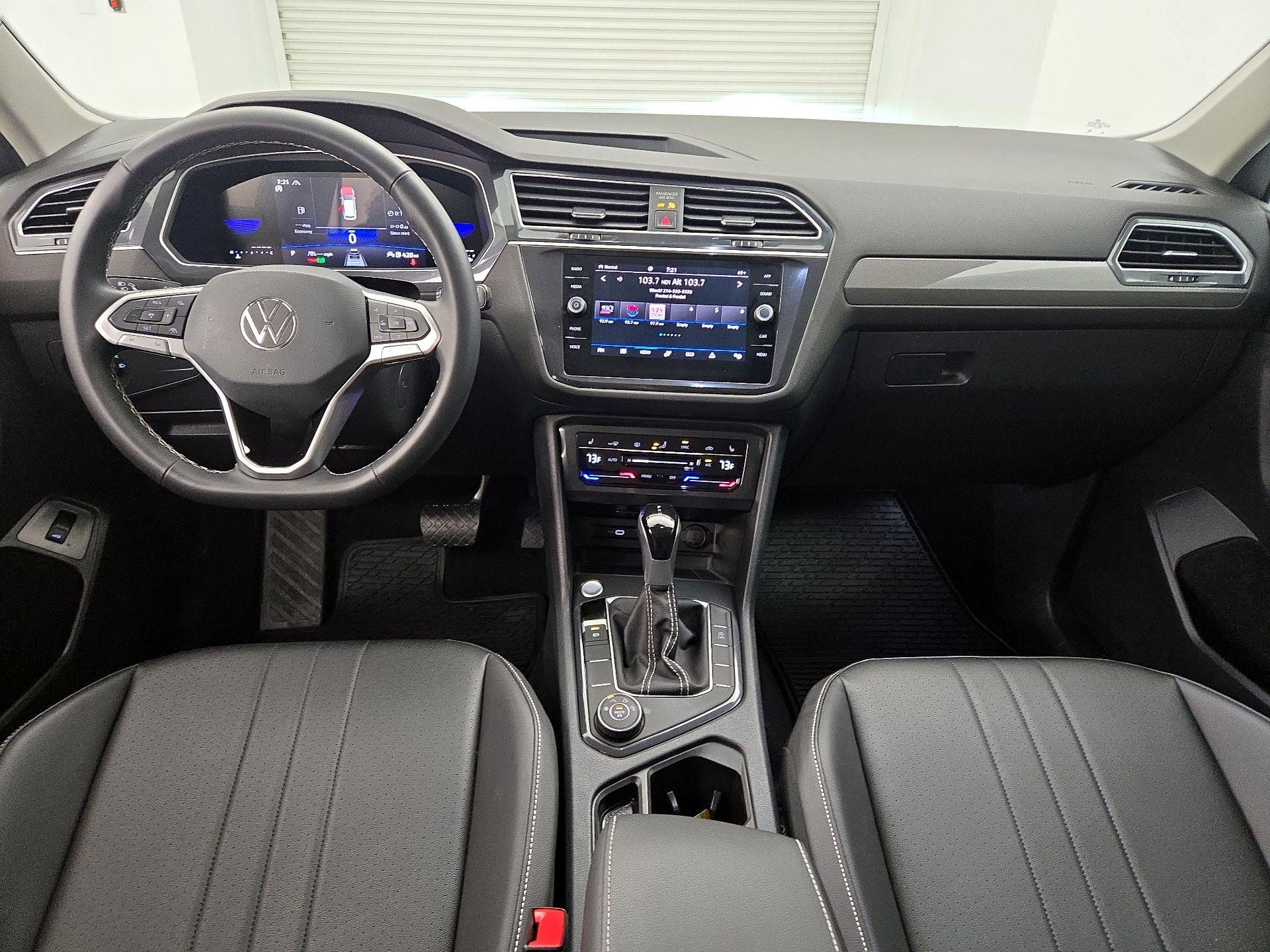 Thumbnail: 2024 Volkswagen Tiguan - 9