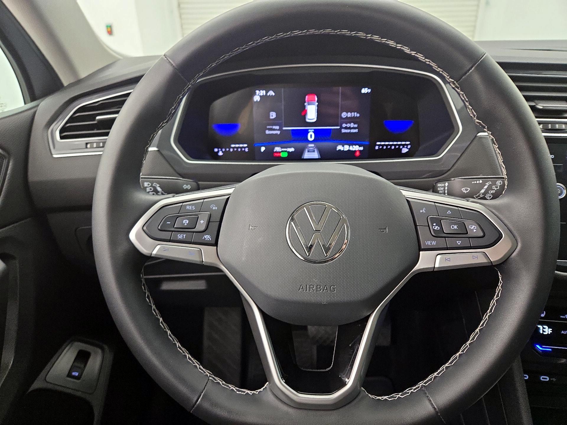 Thumbnail: 2024 Volkswagen Tiguan - 10