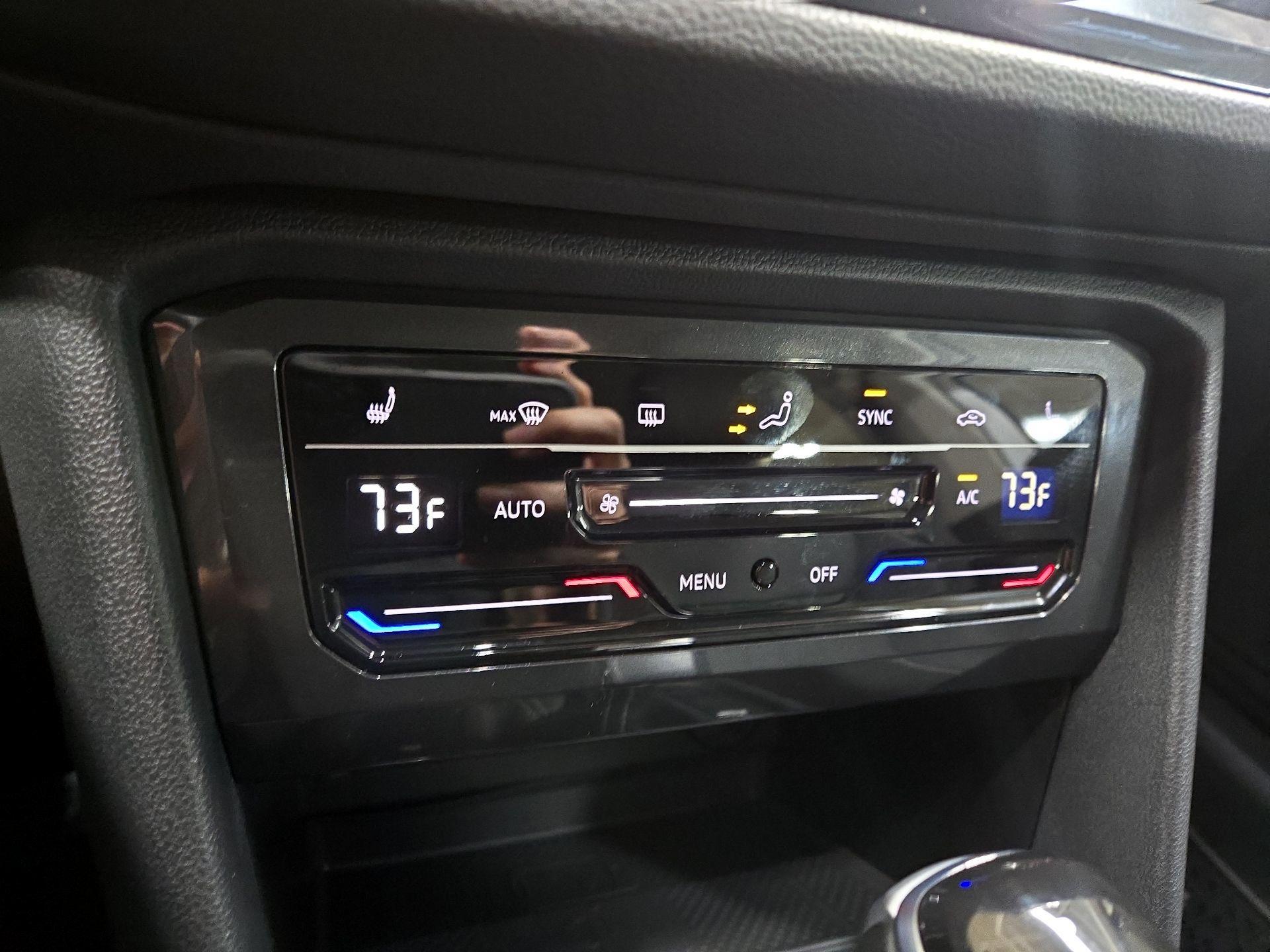 Thumbnail: 2024 Volkswagen Tiguan - 15