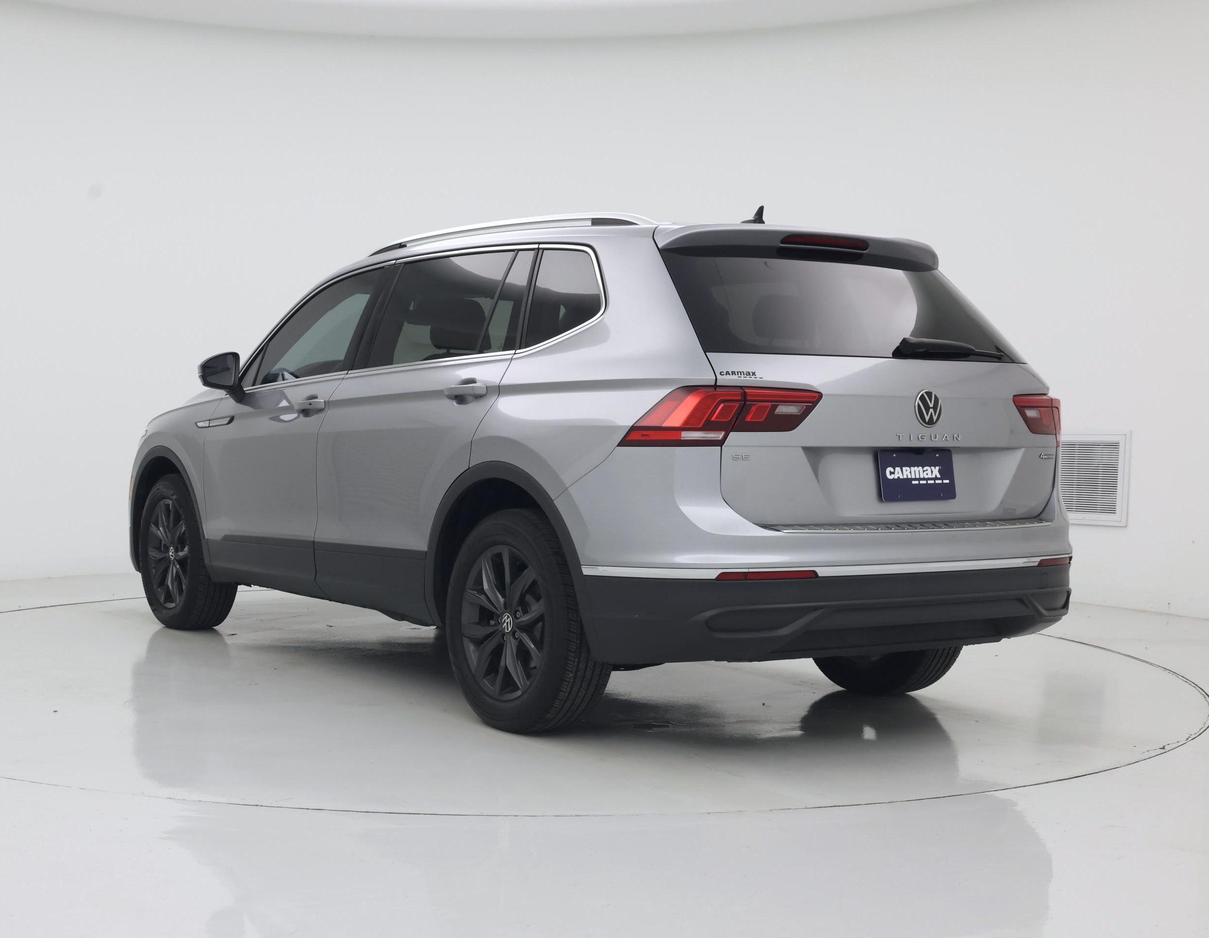 Thumbnail: 2024 Volkswagen Tiguan - 2