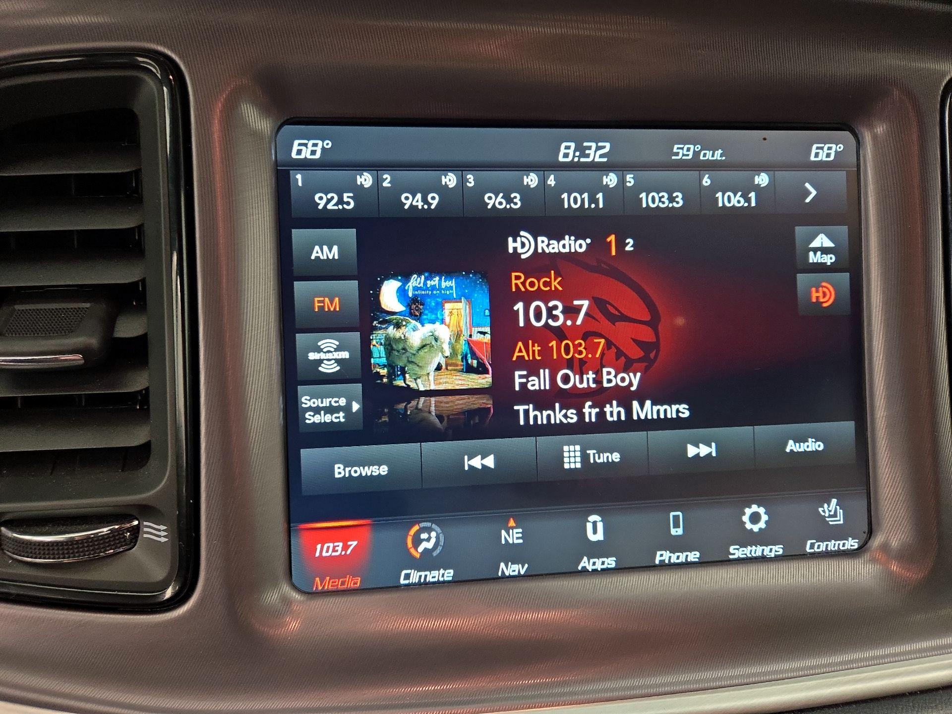 Thumbnail: 2022 Dodge Challenger - 16