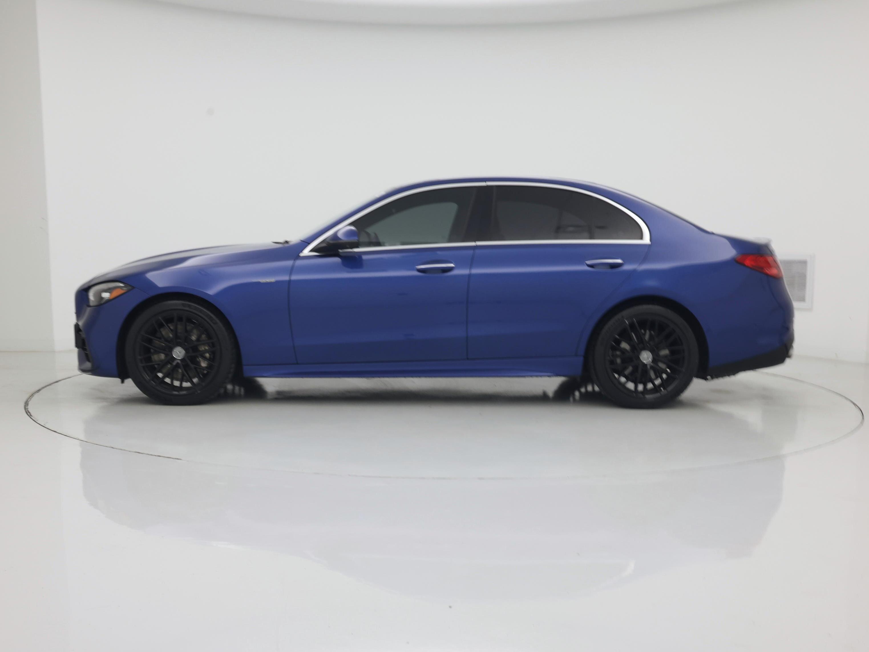 Thumbnail: 2023 Mercedes-Benz C-Class - 3