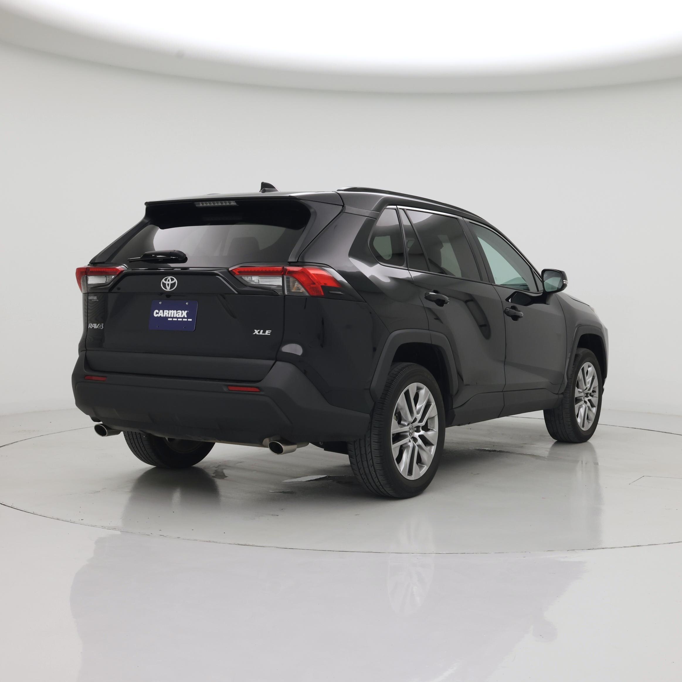 Thumbnail: 2022 Toyota RAV4 - 8