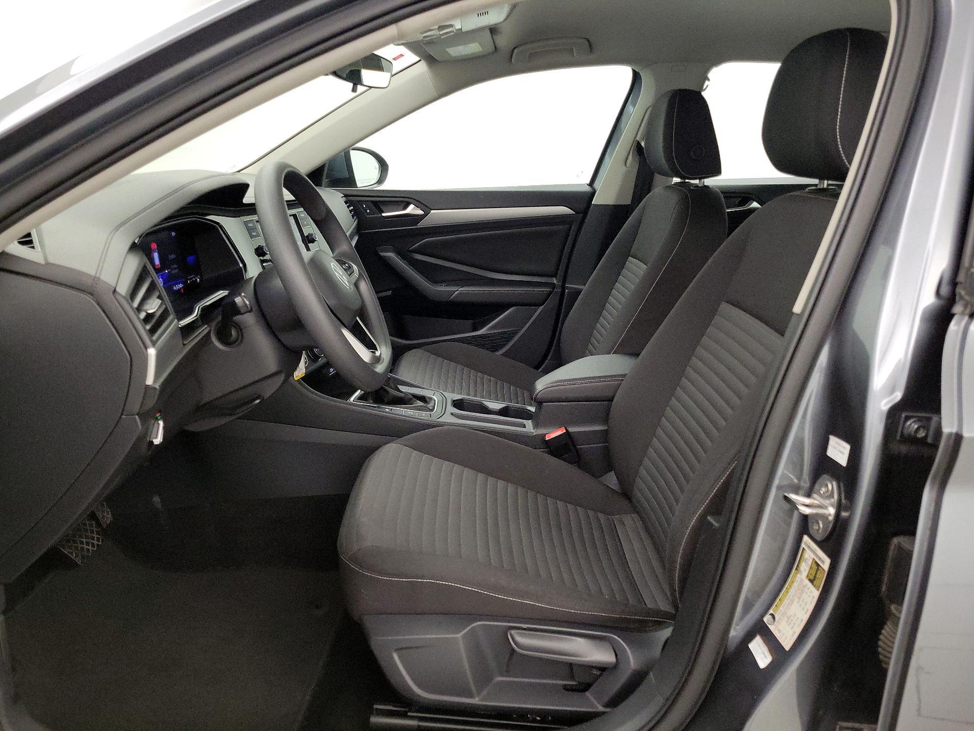 Thumbnail: 2023 Volkswagen Jetta - 11