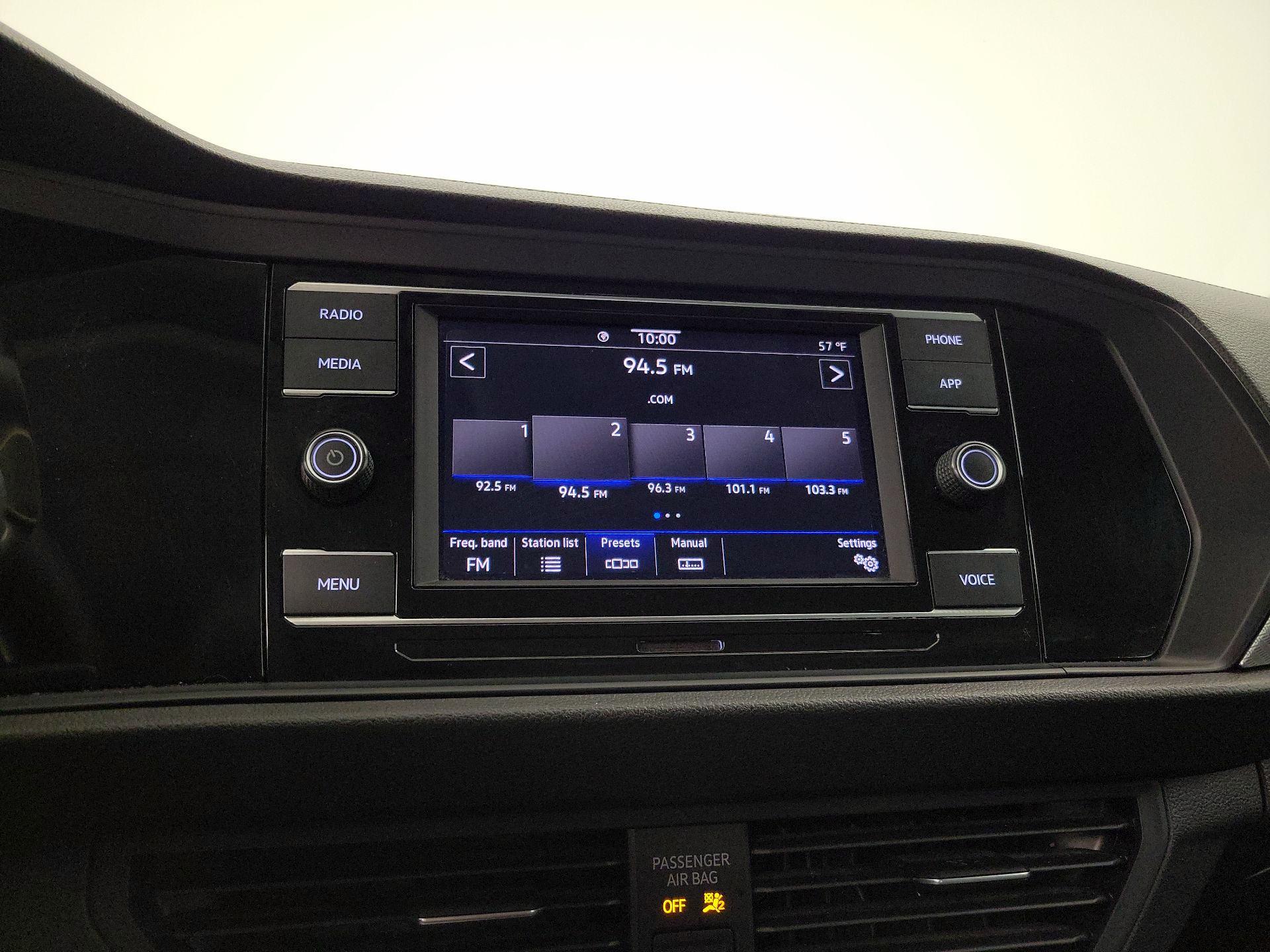 Thumbnail: 2023 Volkswagen Jetta - 15