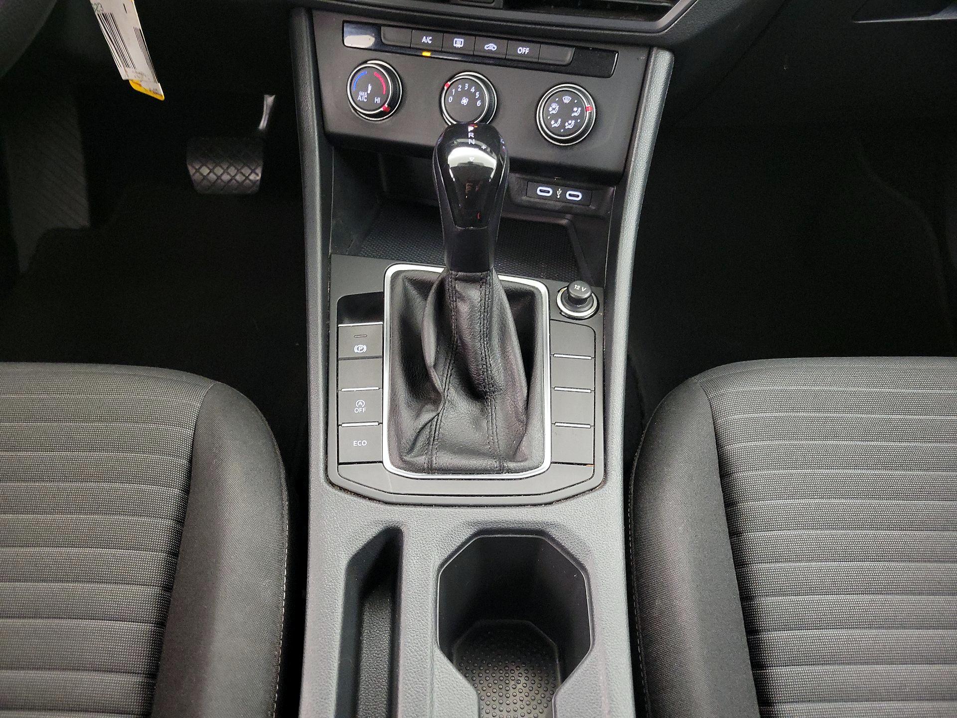 Thumbnail: 2023 Volkswagen Jetta - 17