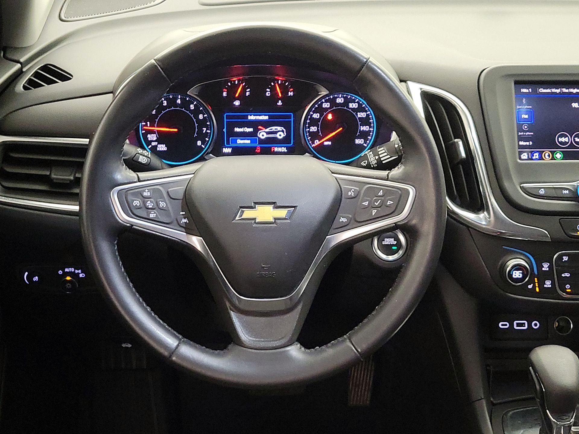 Thumbnail: 2022 Chevrolet Equinox - 10