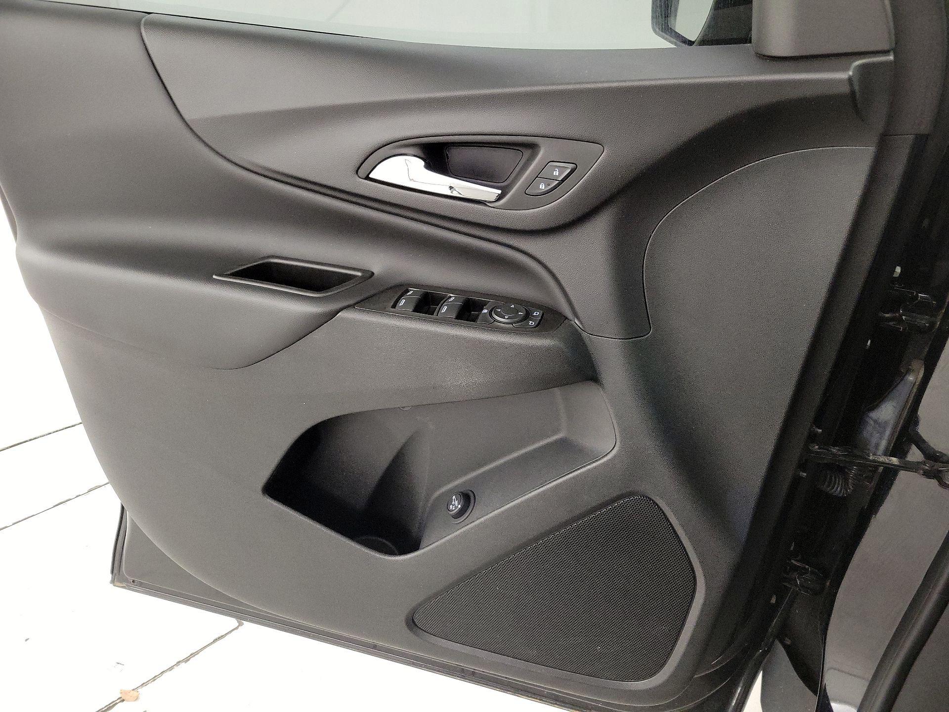 Thumbnail: 2022 Chevrolet Equinox - 12