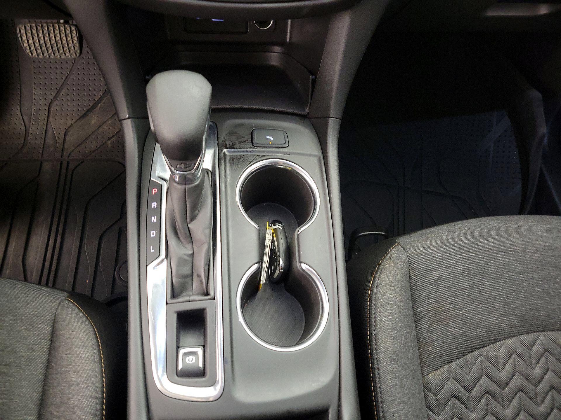 Thumbnail: 2022 Chevrolet Equinox - 17