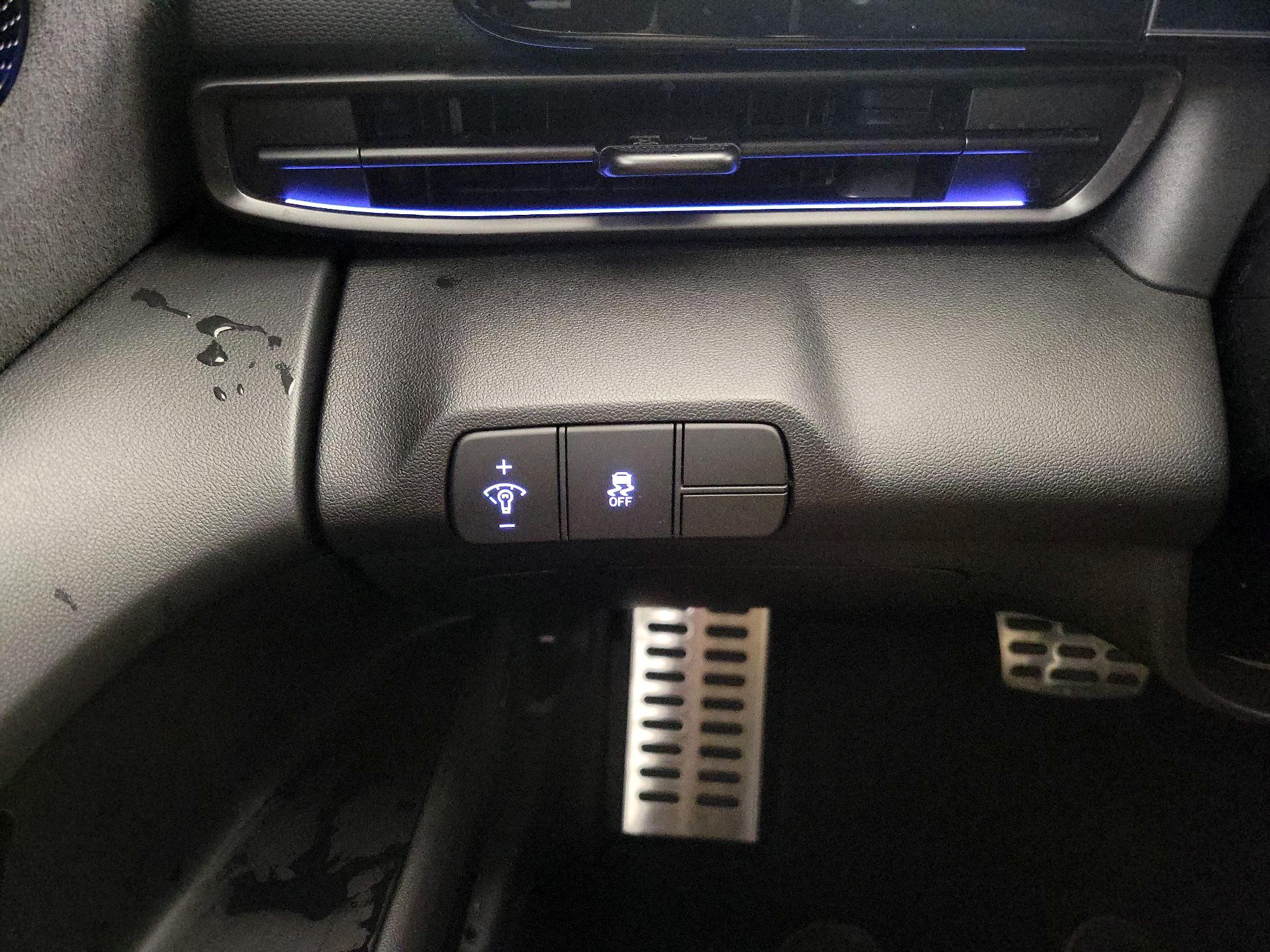 Thumbnail: 2025 Hyundai Elantra - 13