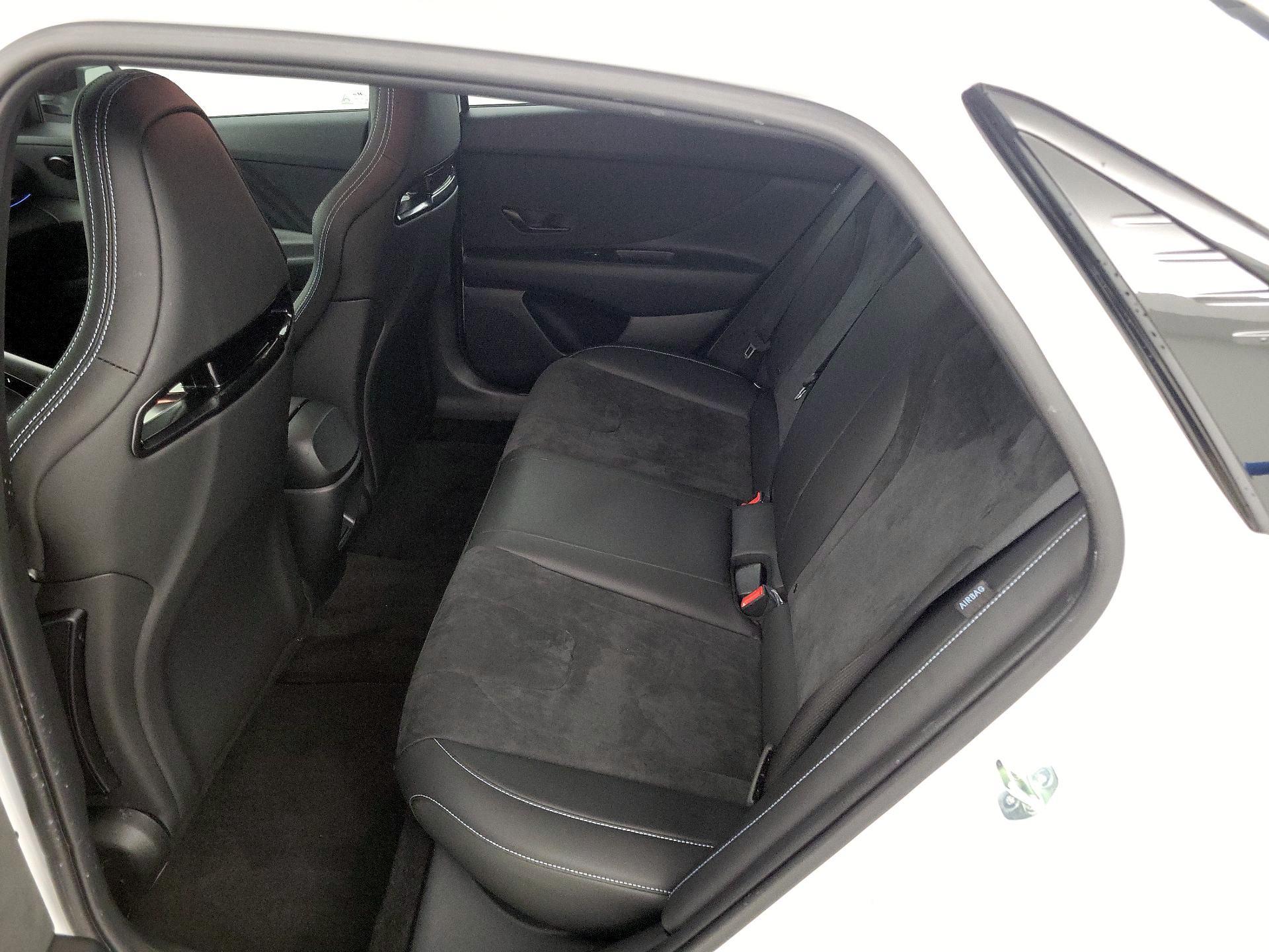 Thumbnail: 2025 Hyundai Elantra - 20