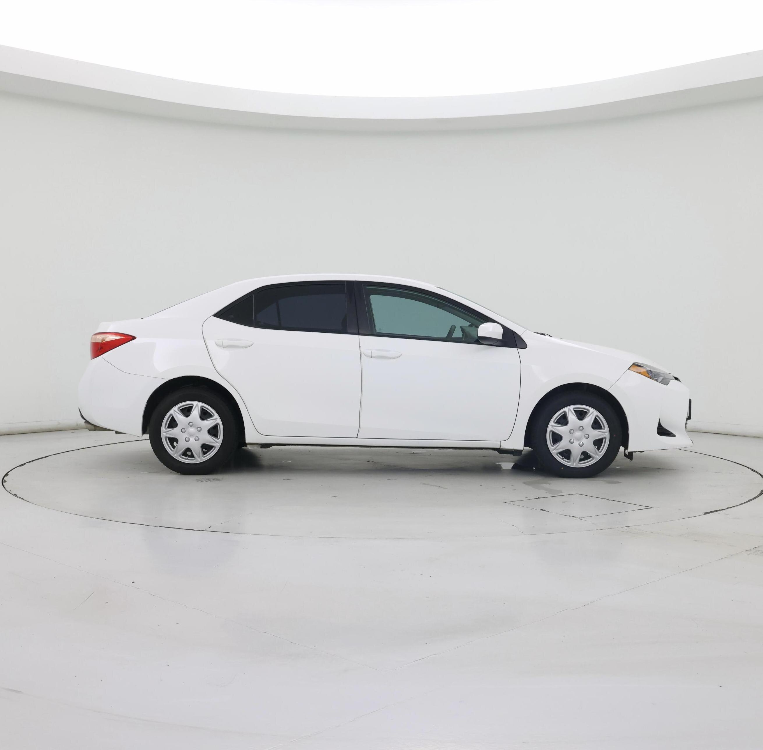 Thumbnail: 2018 Toyota Corolla - 7