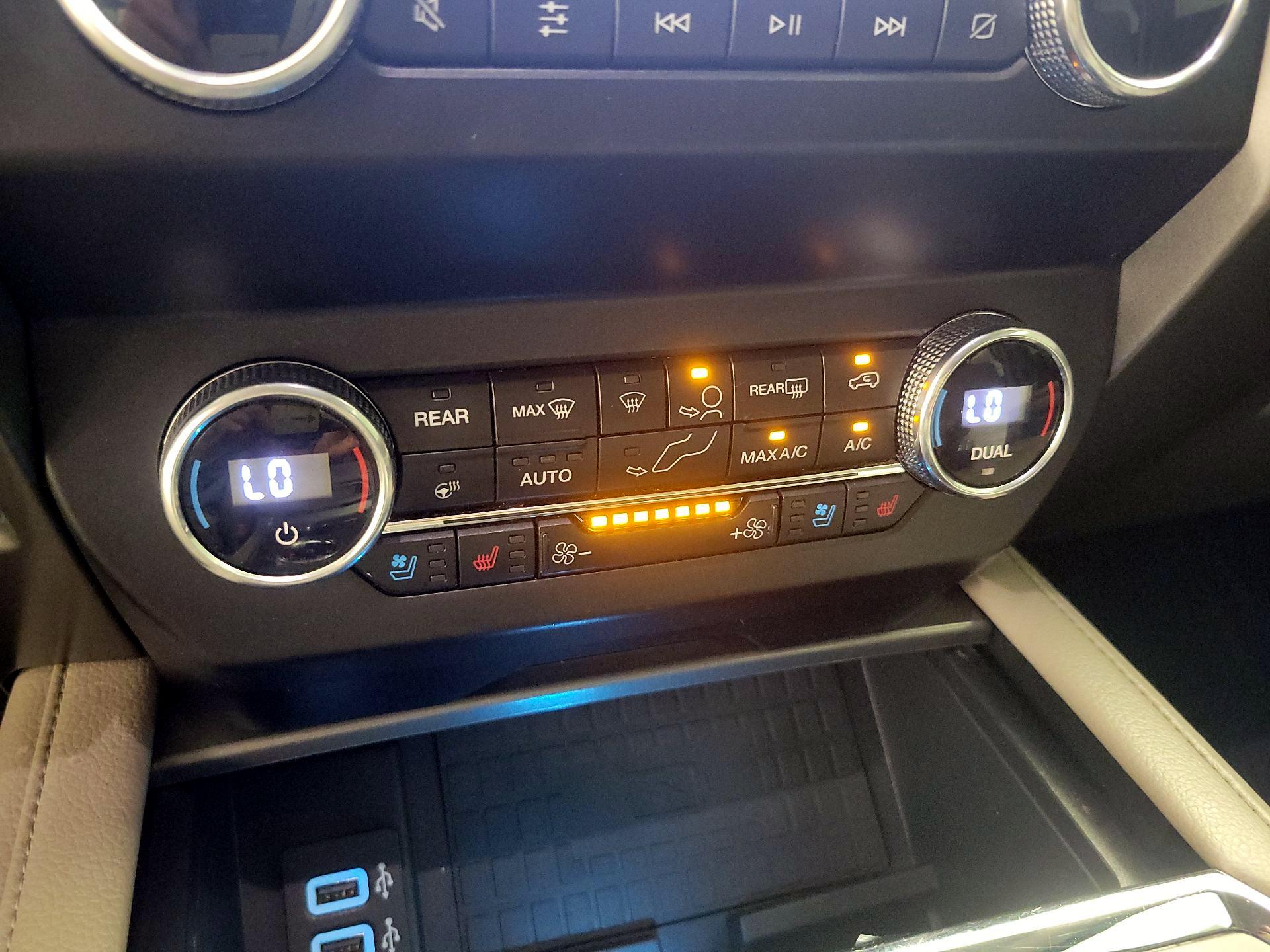 Thumbnail: 2019 Ford Expedition - 16