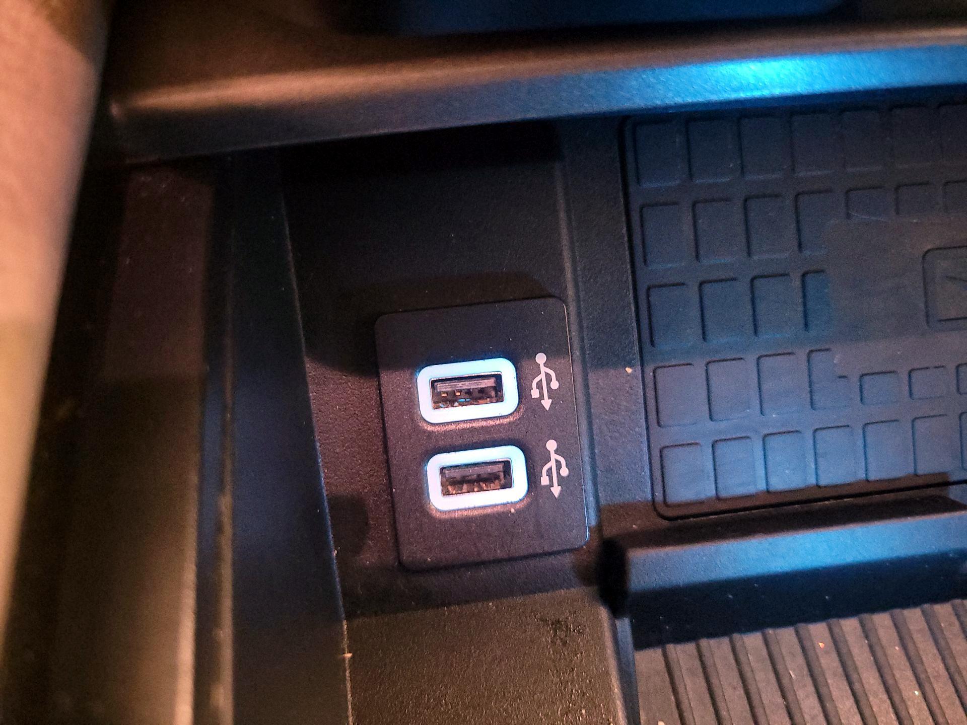 Thumbnail: 2019 Ford Expedition - 18