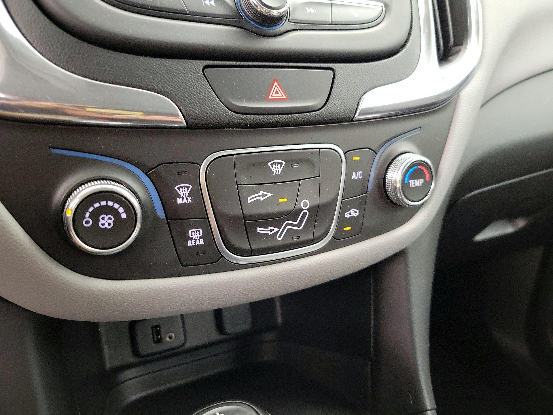 Thumbnail: 2018 Chevrolet Equinox - 16