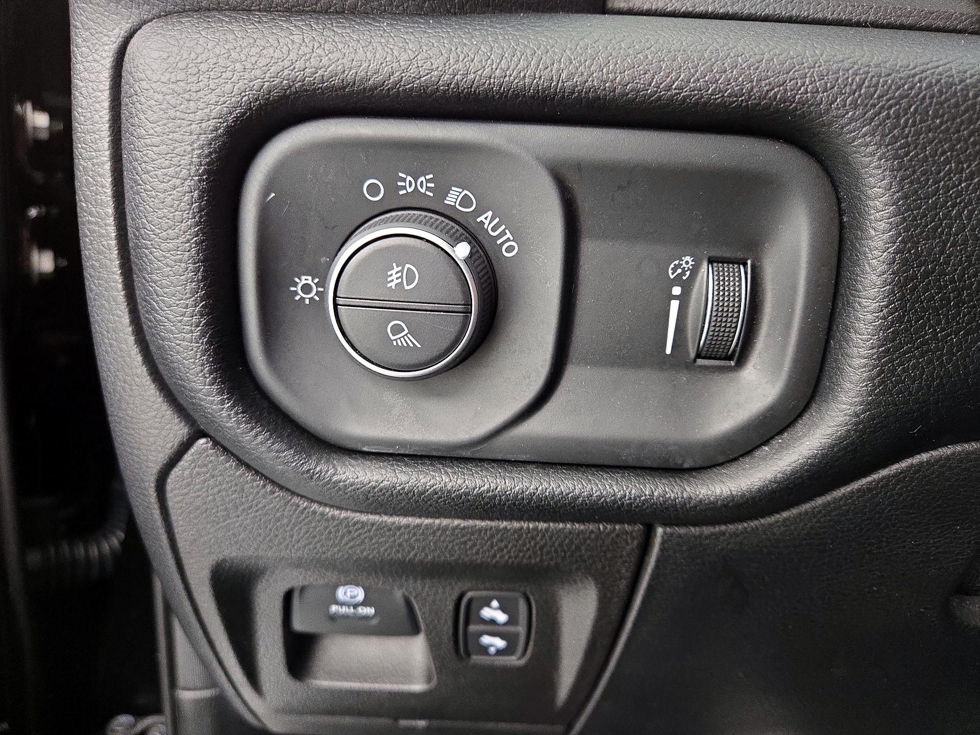 Thumbnail: 2020 RAM 1500 - 13