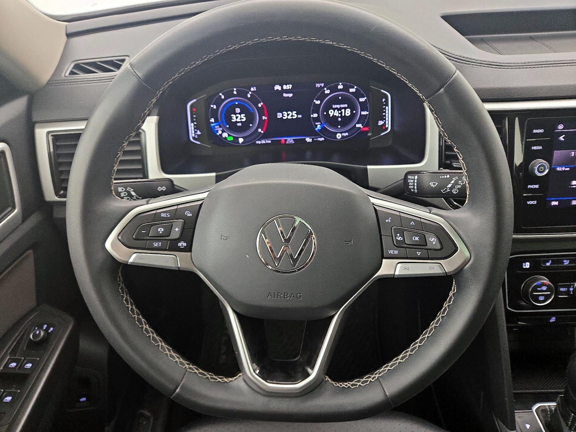 Thumbnail: 2023 Volkswagen Atlas - 10