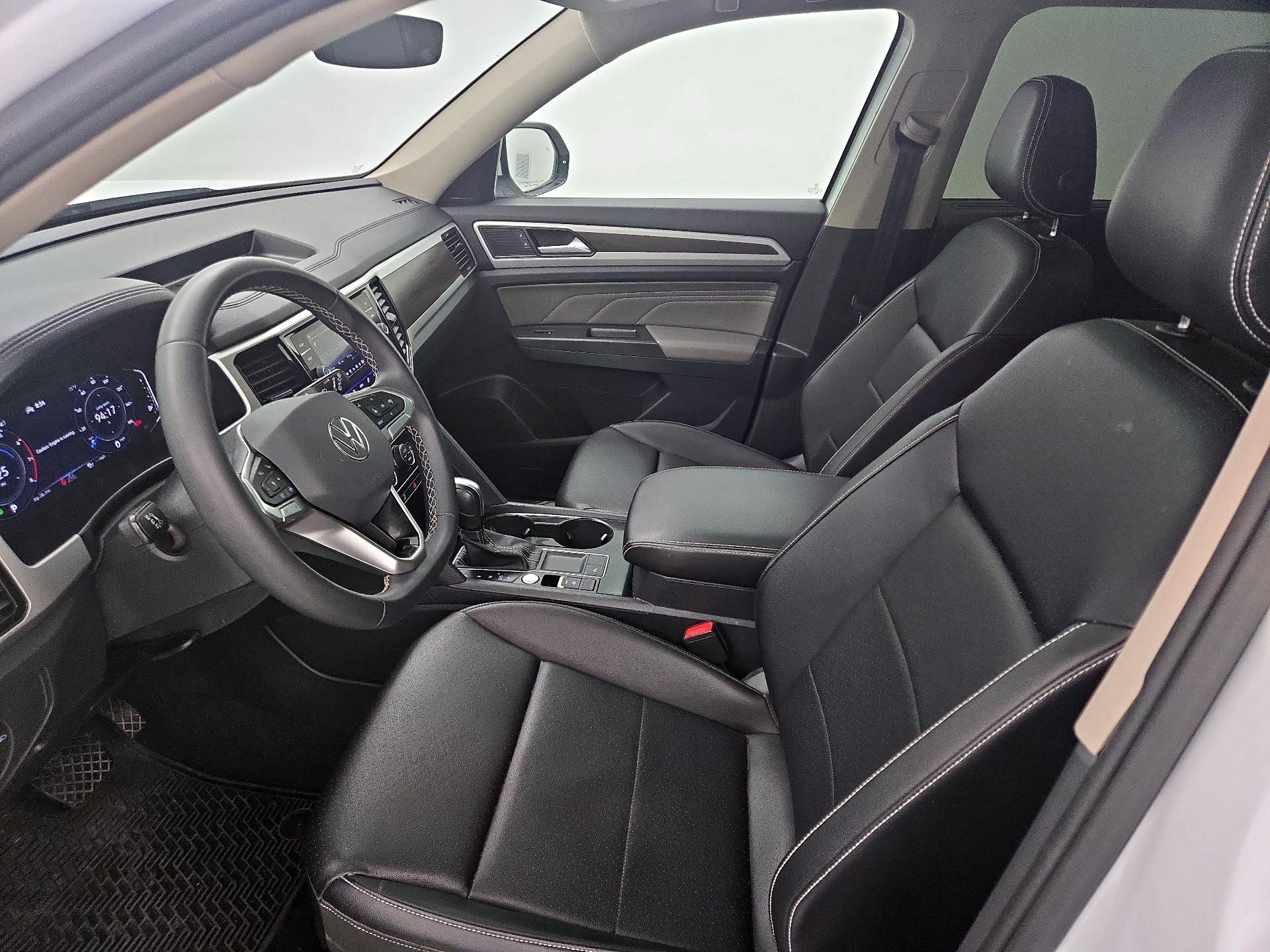 Thumbnail: 2023 Volkswagen Atlas - 11