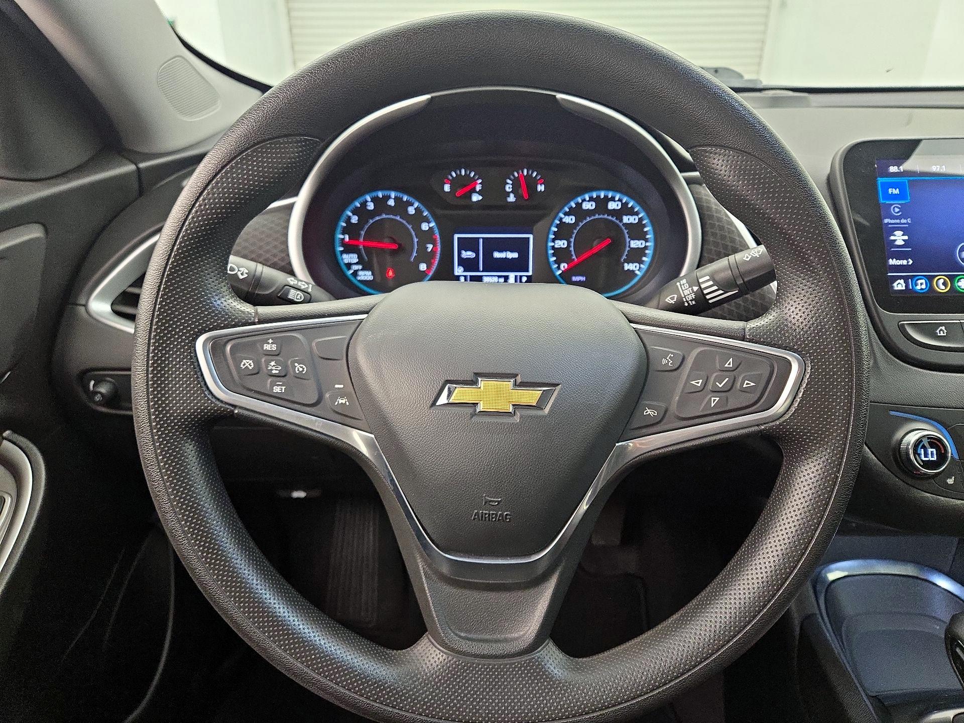 Thumbnail: 2023 Chevrolet Malibu - 10