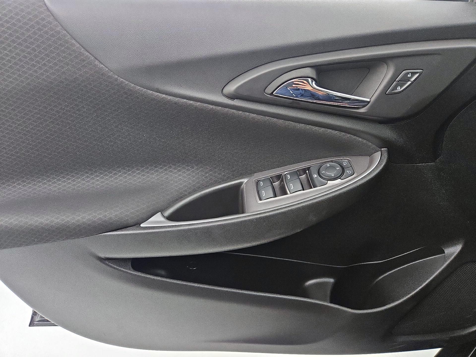 Thumbnail: 2023 Chevrolet Malibu - 12