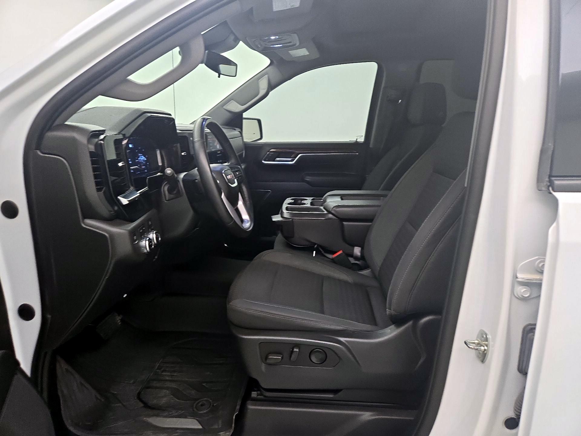 Thumbnail: 2023 GMC Sierra 1500 - 11