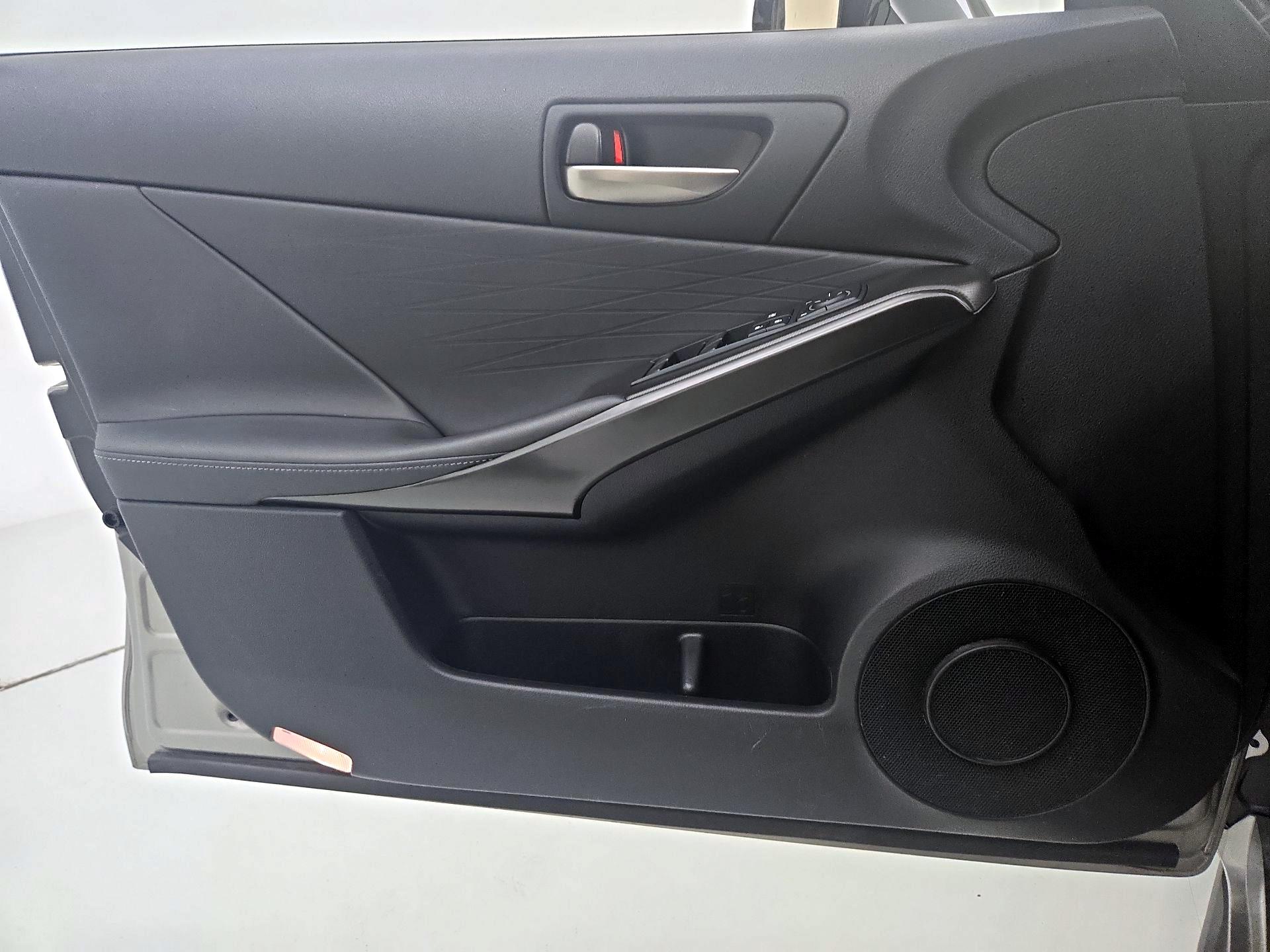 Thumbnail: 2021 Lexus IS - 12