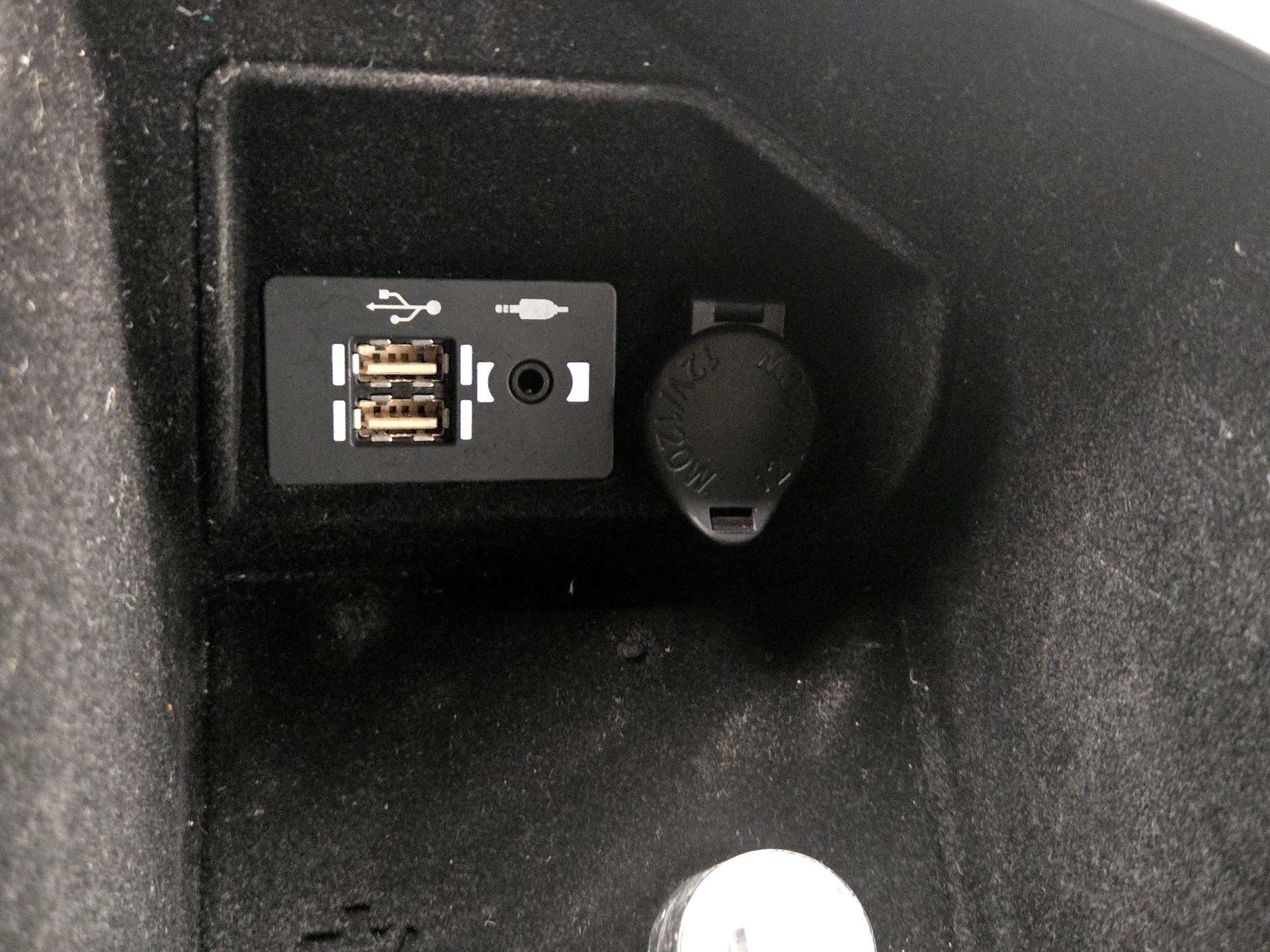 Thumbnail: 2021 Lexus IS - 18