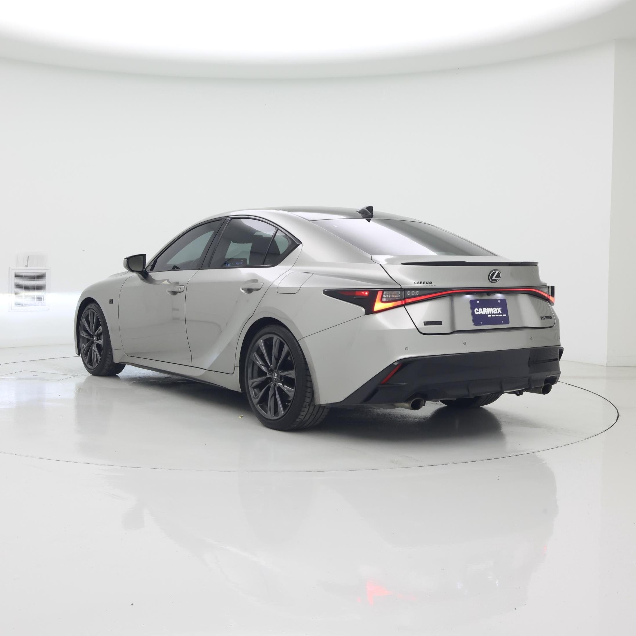 Thumbnail: 2021 Lexus IS - 2