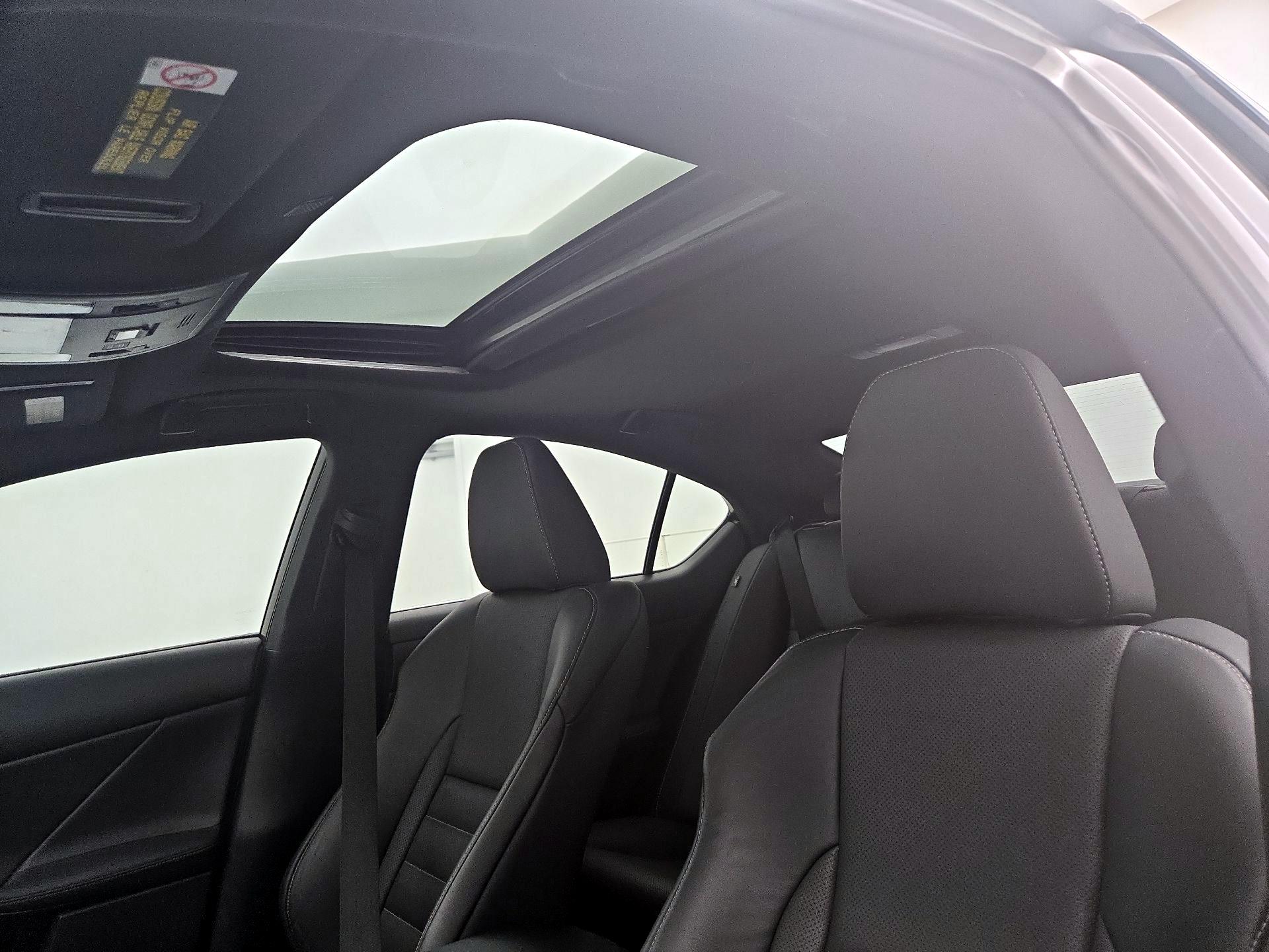 Thumbnail: 2021 Lexus IS - 19